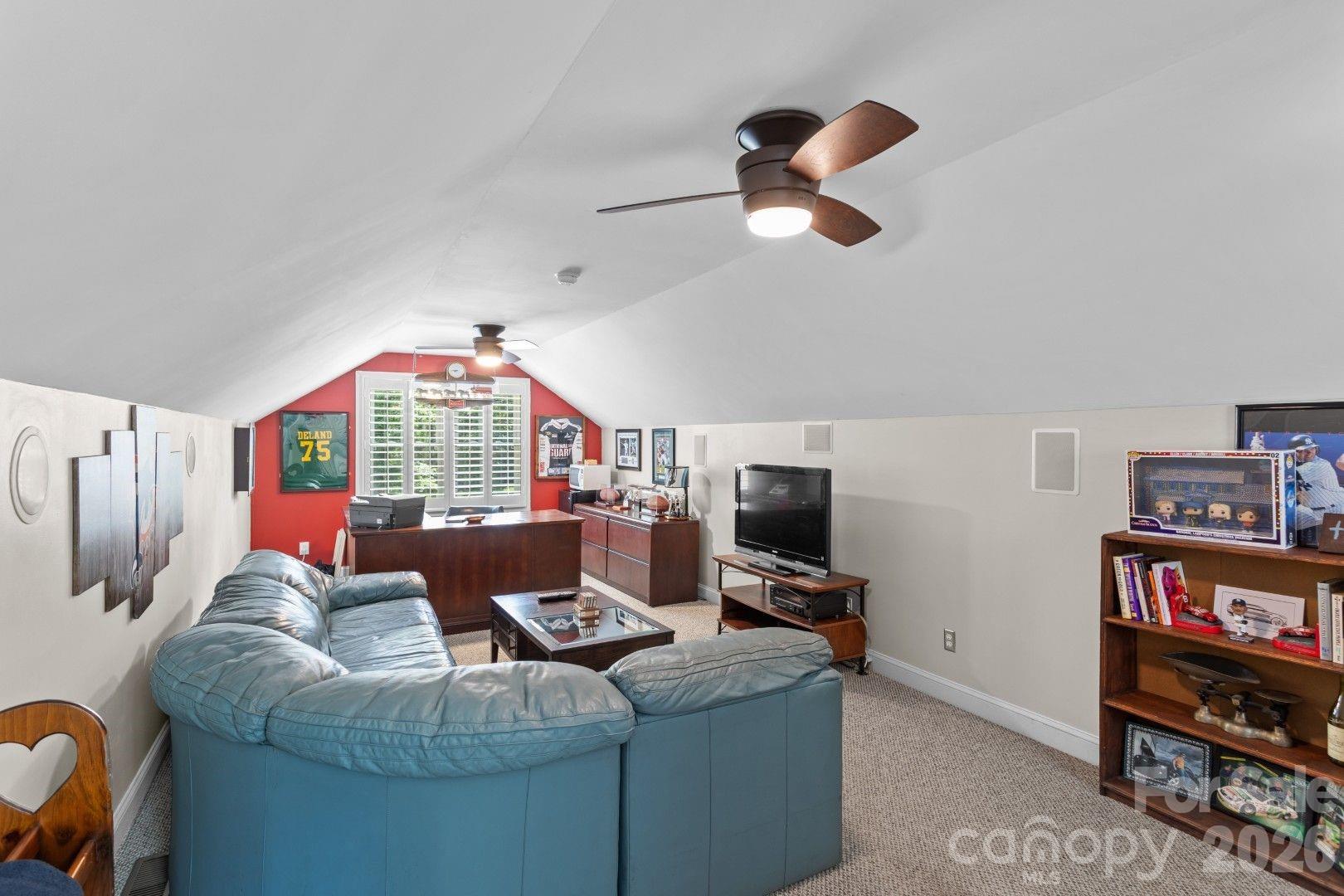 325 Buck Seaford Road Property Photo 34