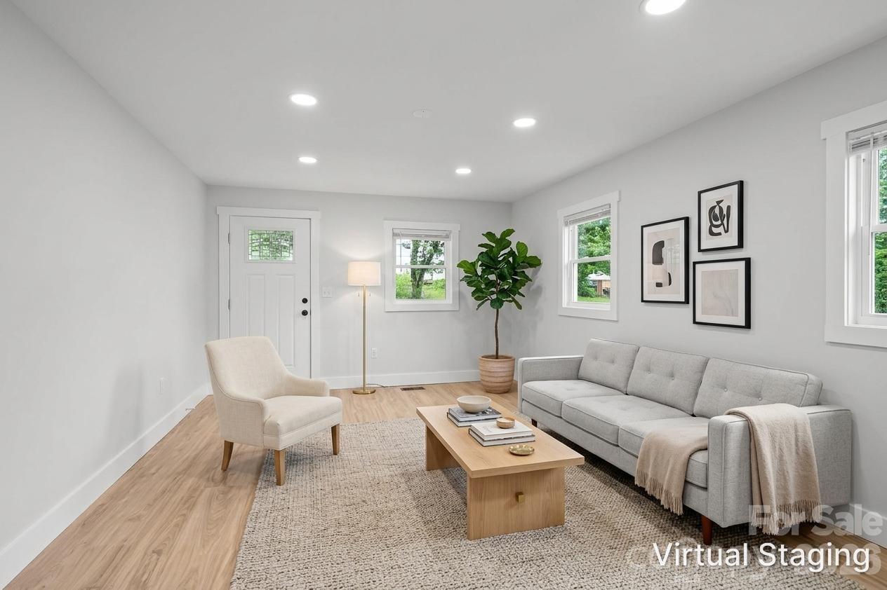 81 Second Street Property Photo 4
