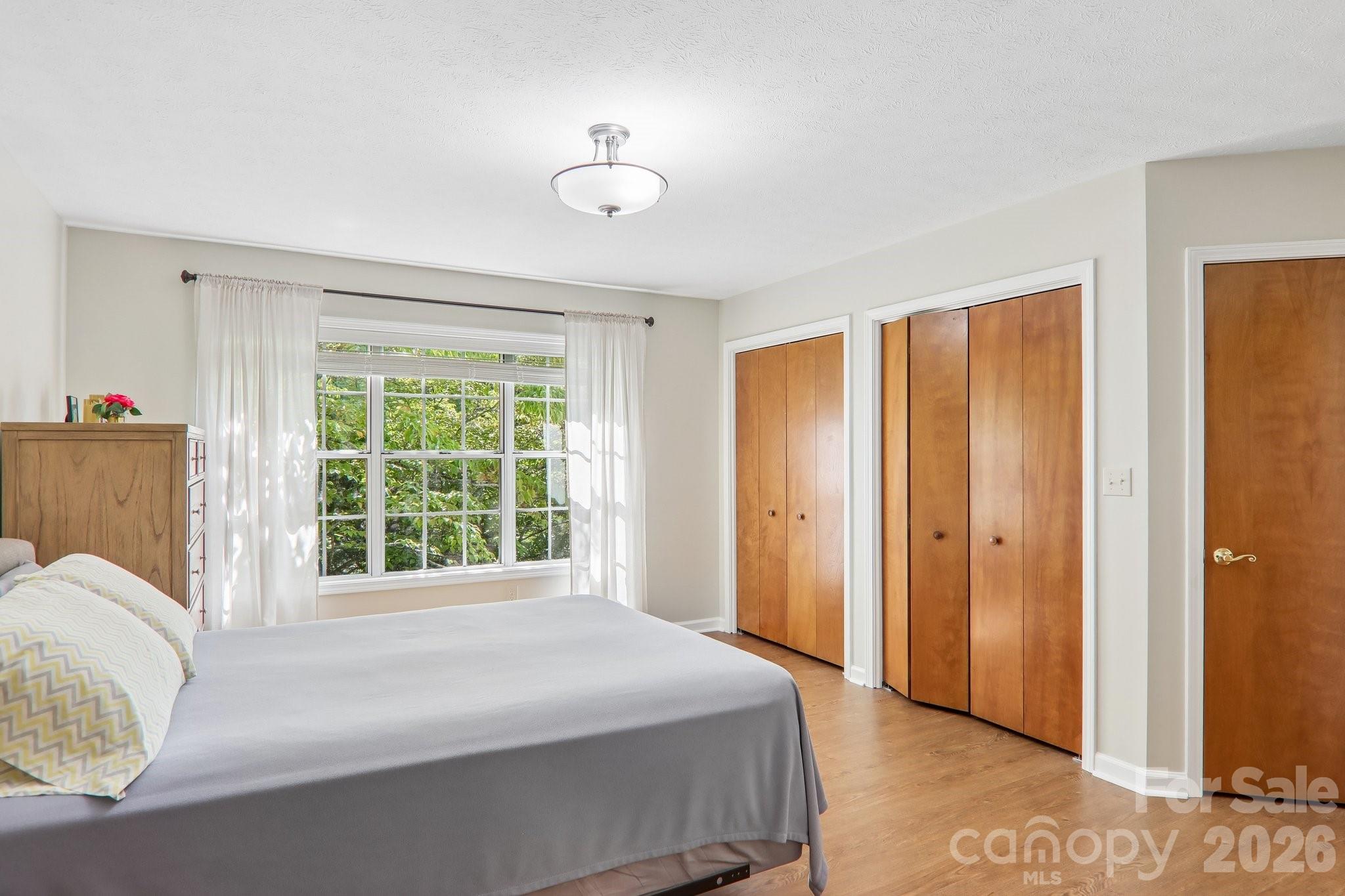 651 E Park Place Property Photo 17