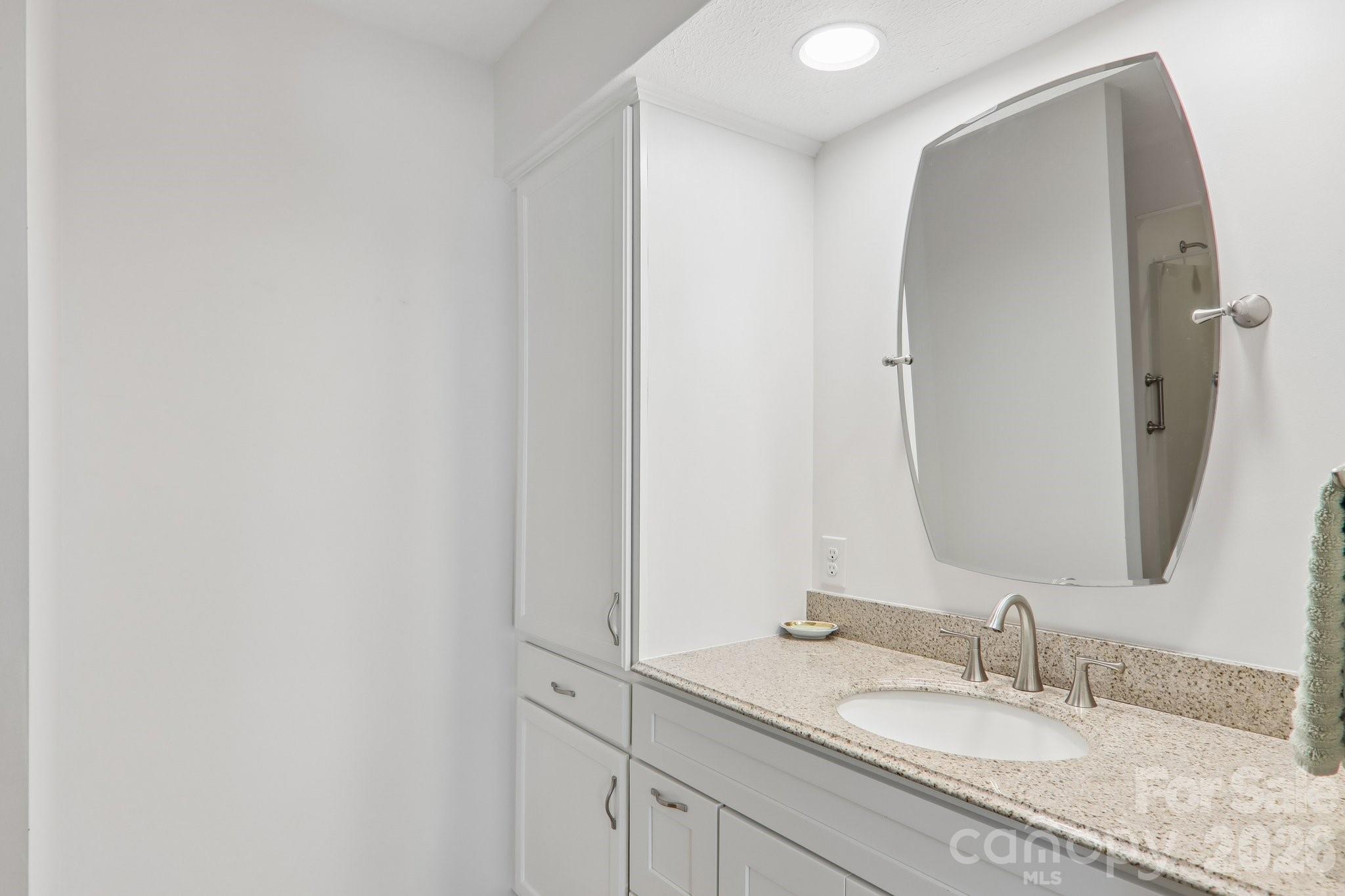 651 E Park Place Property Photo 19