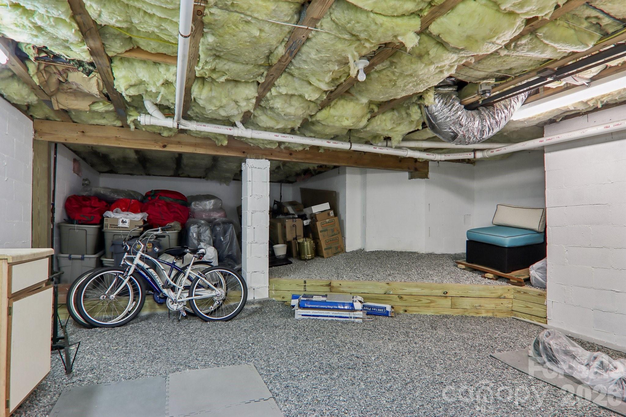 651 E Park Place Property Photo 31