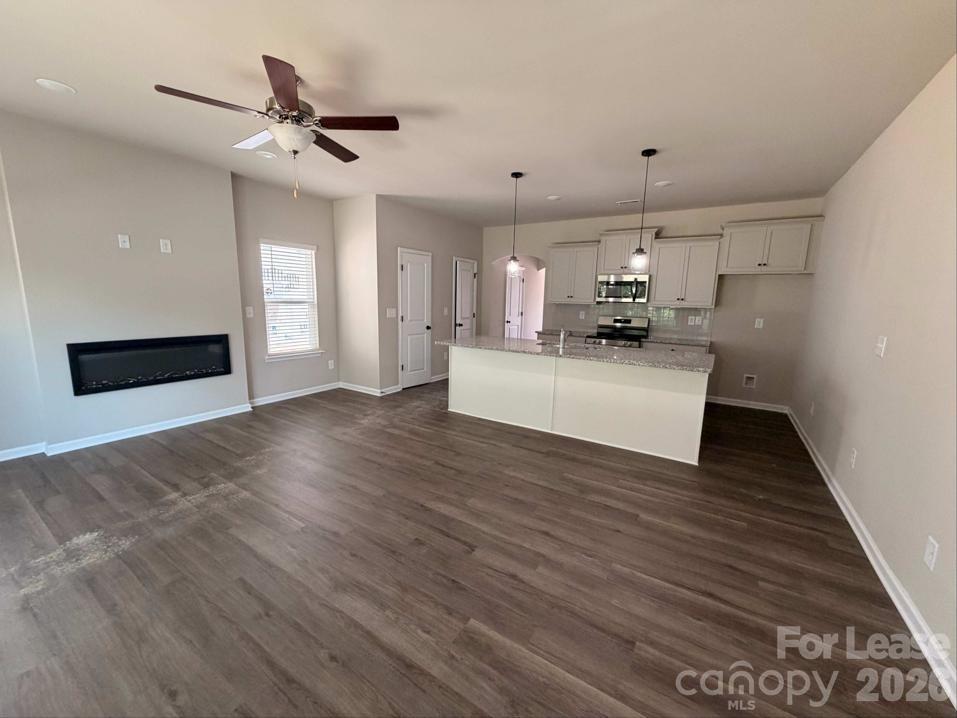 3106 Aberleaf Lane Property Photo 5
