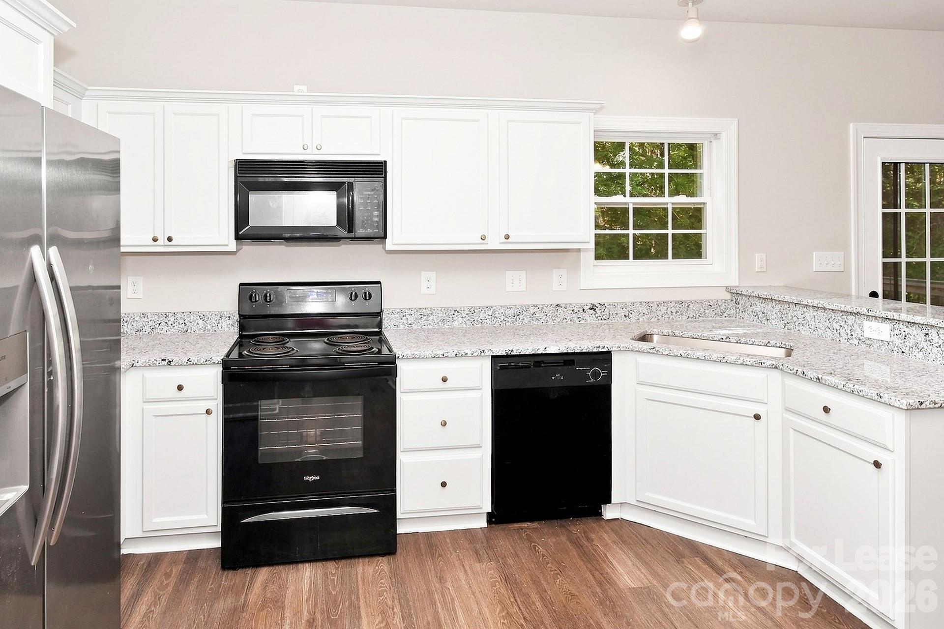 3996 Kimberly Place Property Photo 10
