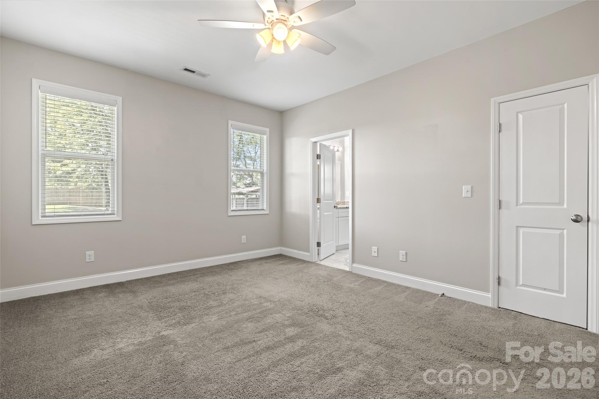 5013 Willow Run Drive Property Photo 14