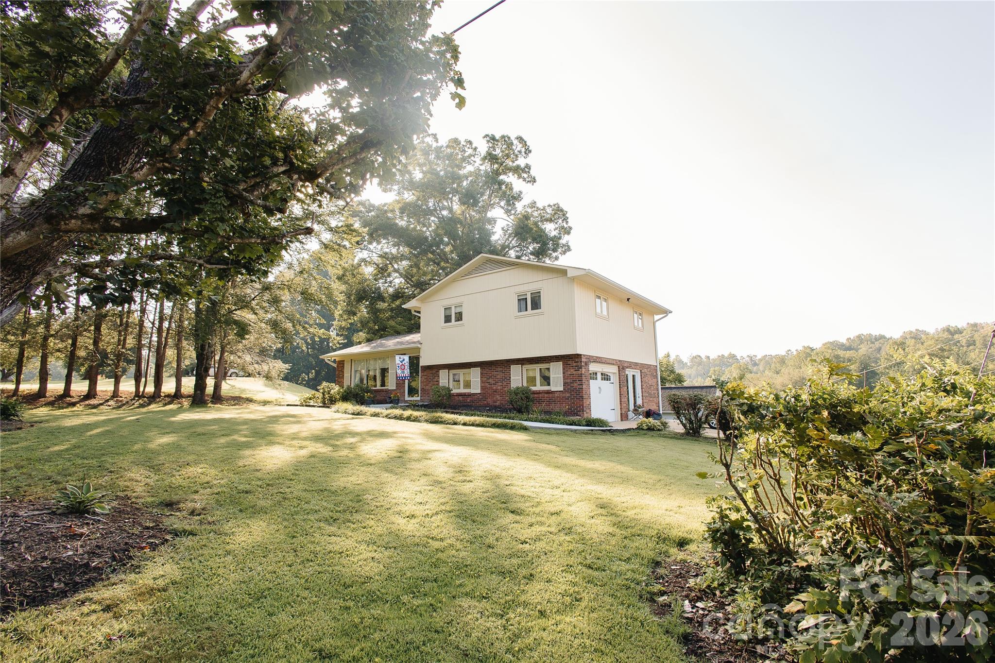 15 Golden Leaf Drive Property Photo 1