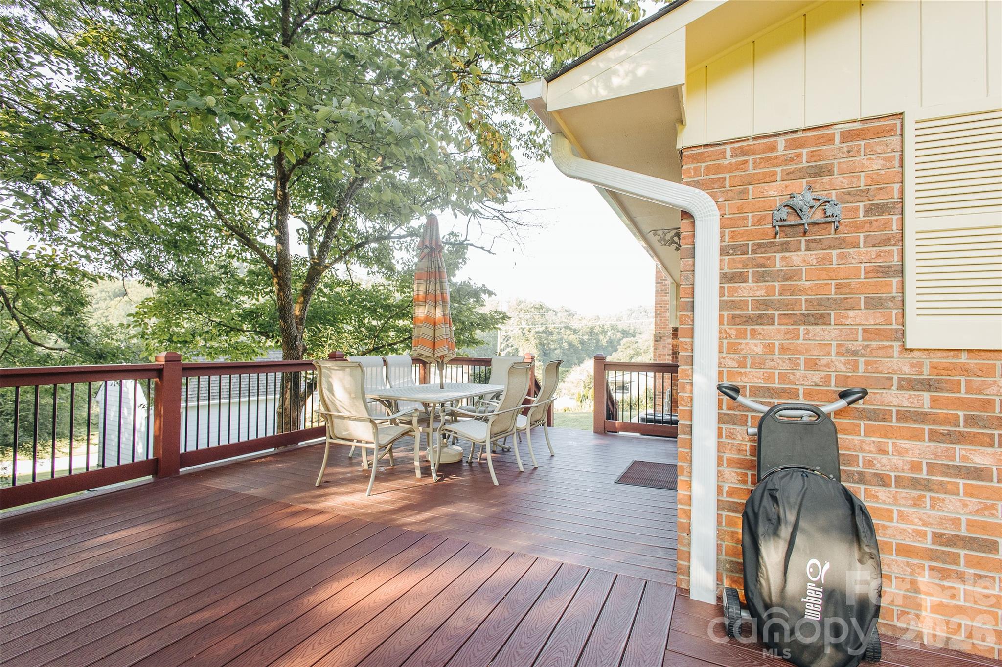 15 Golden Leaf Drive Property Photo 6