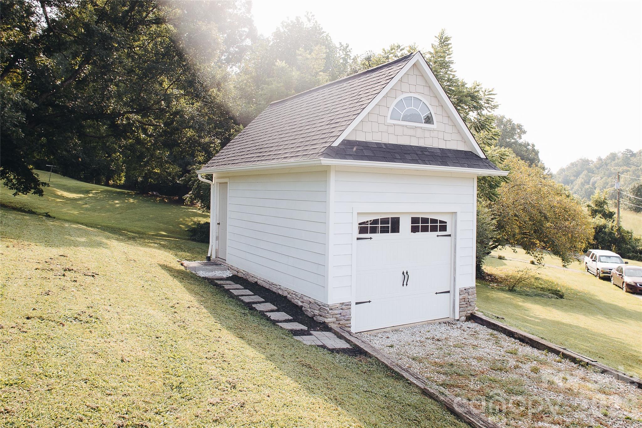 15 Golden Leaf Drive Property Photo 37