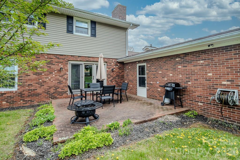 501 N Jefferson Avenue Property Photo 36