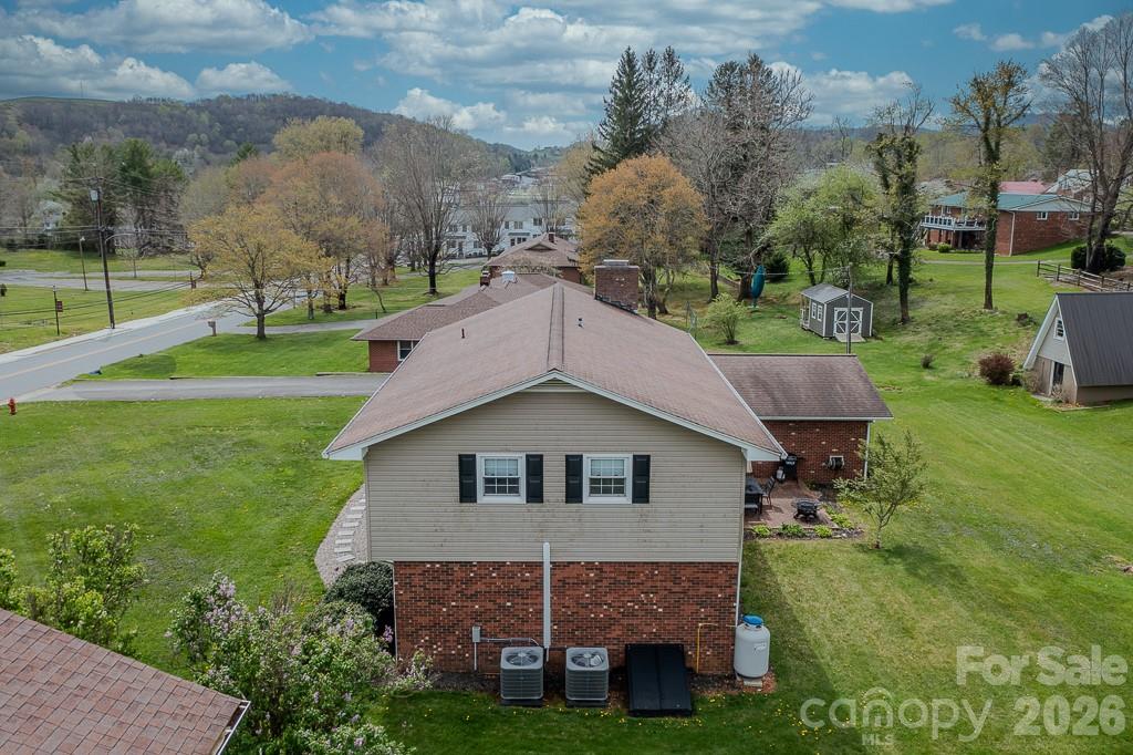 501 N Jefferson Avenue Property Photo 44