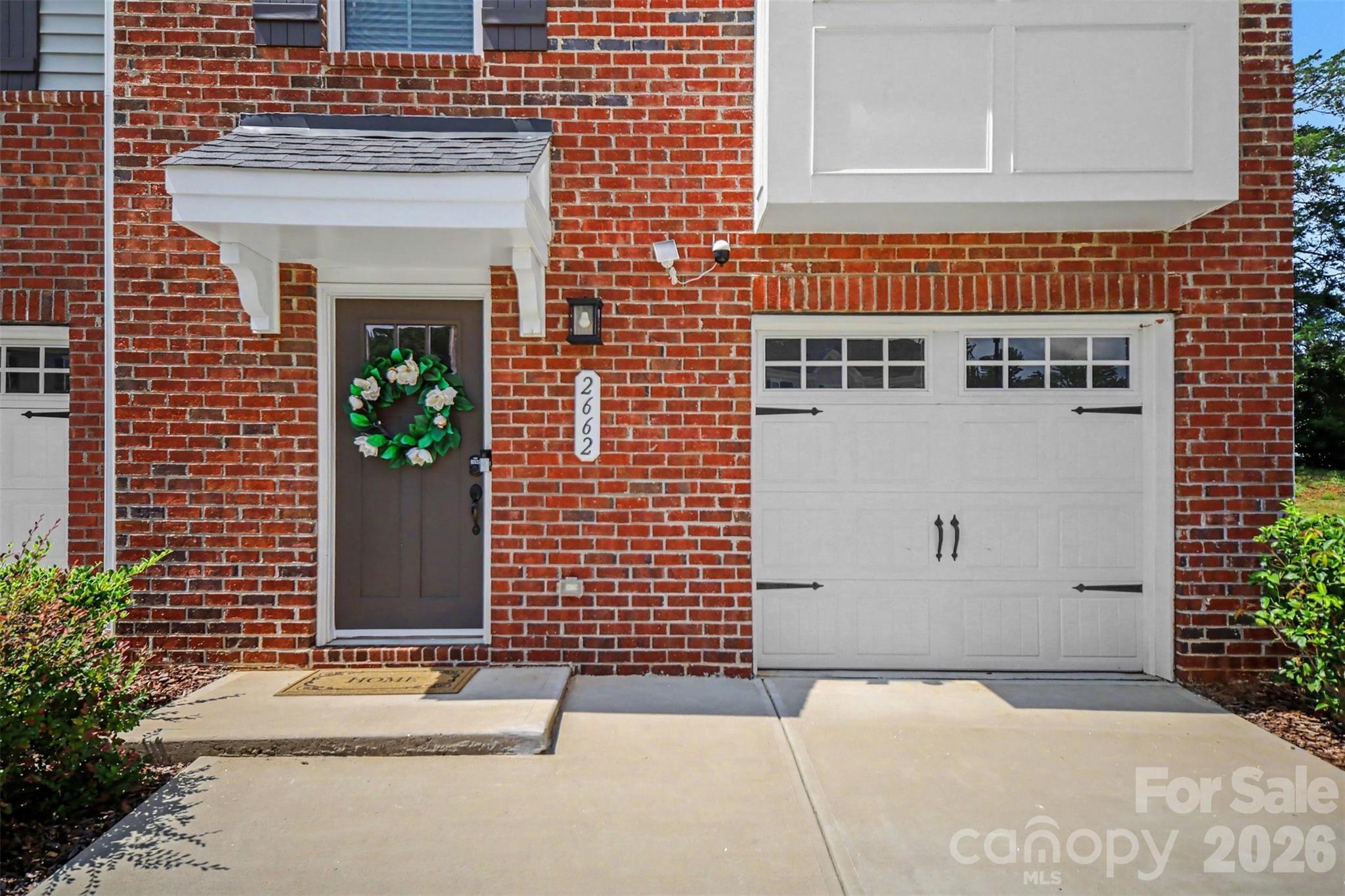 2662 Grantham Place Drive Property Photo 2