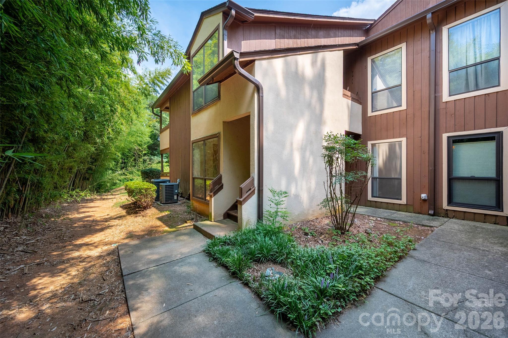 7203 Winery Lane Property Photo 1