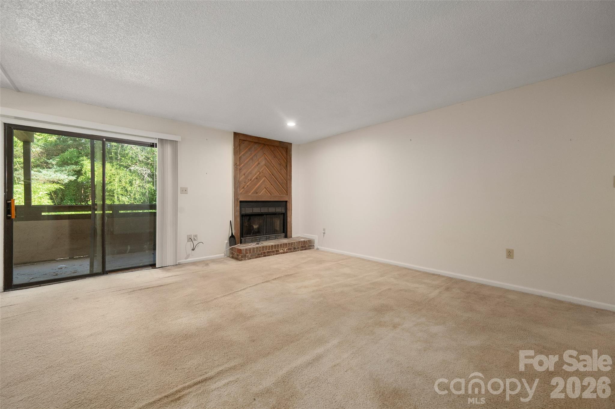 7203 Winery Lane Property Photo 4