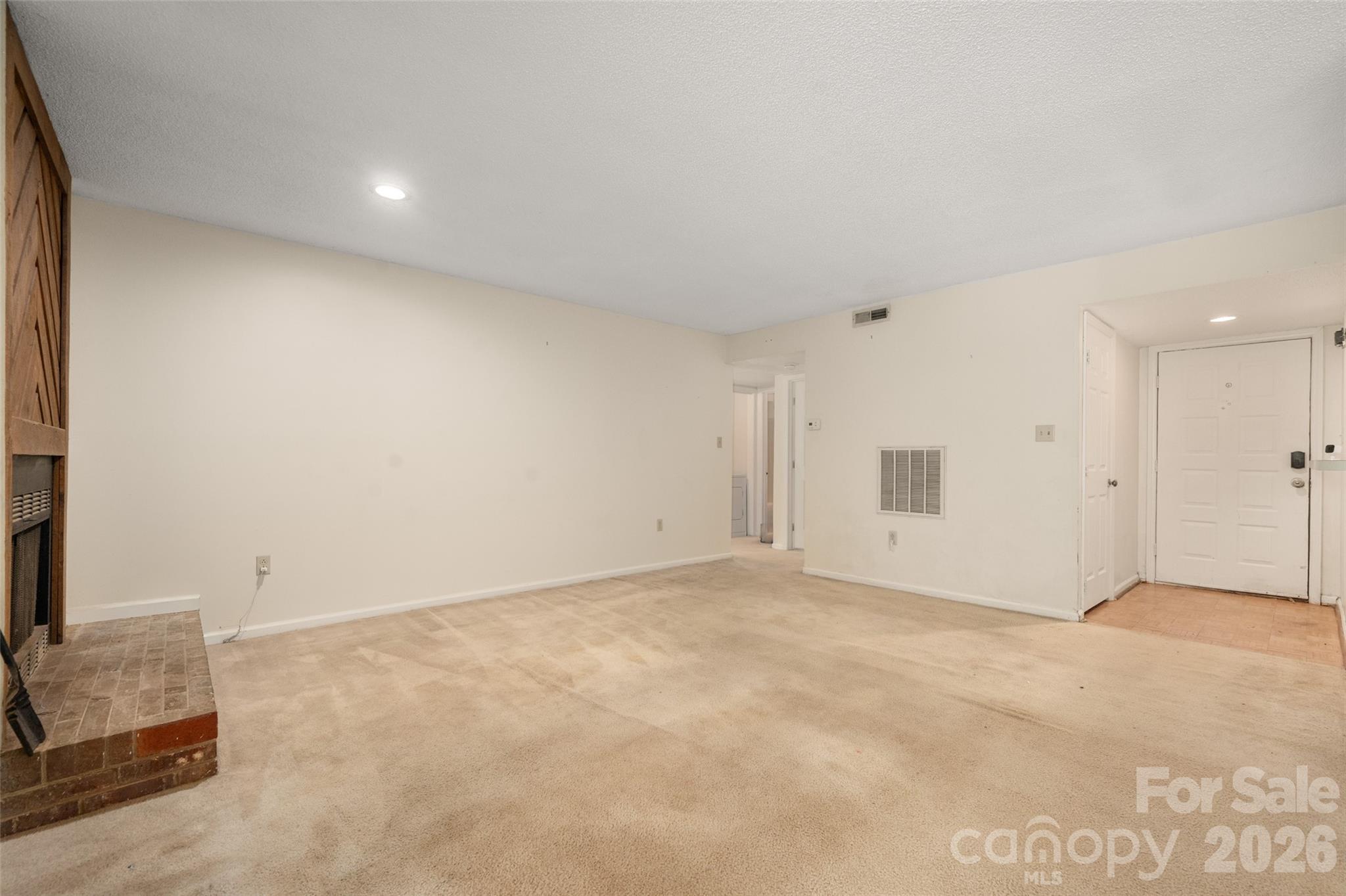 7203 Winery Lane Property Photo 7