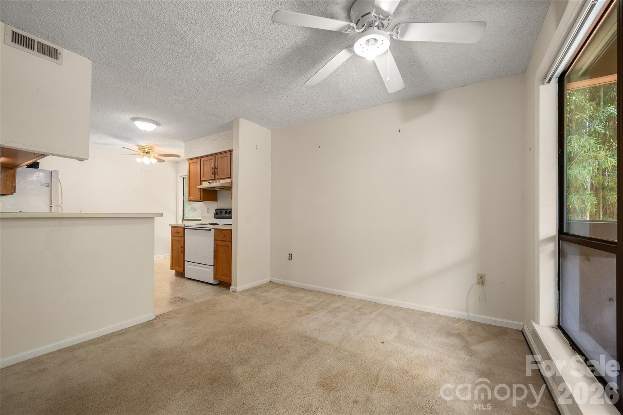 7203 Winery Lane Property Photo 8