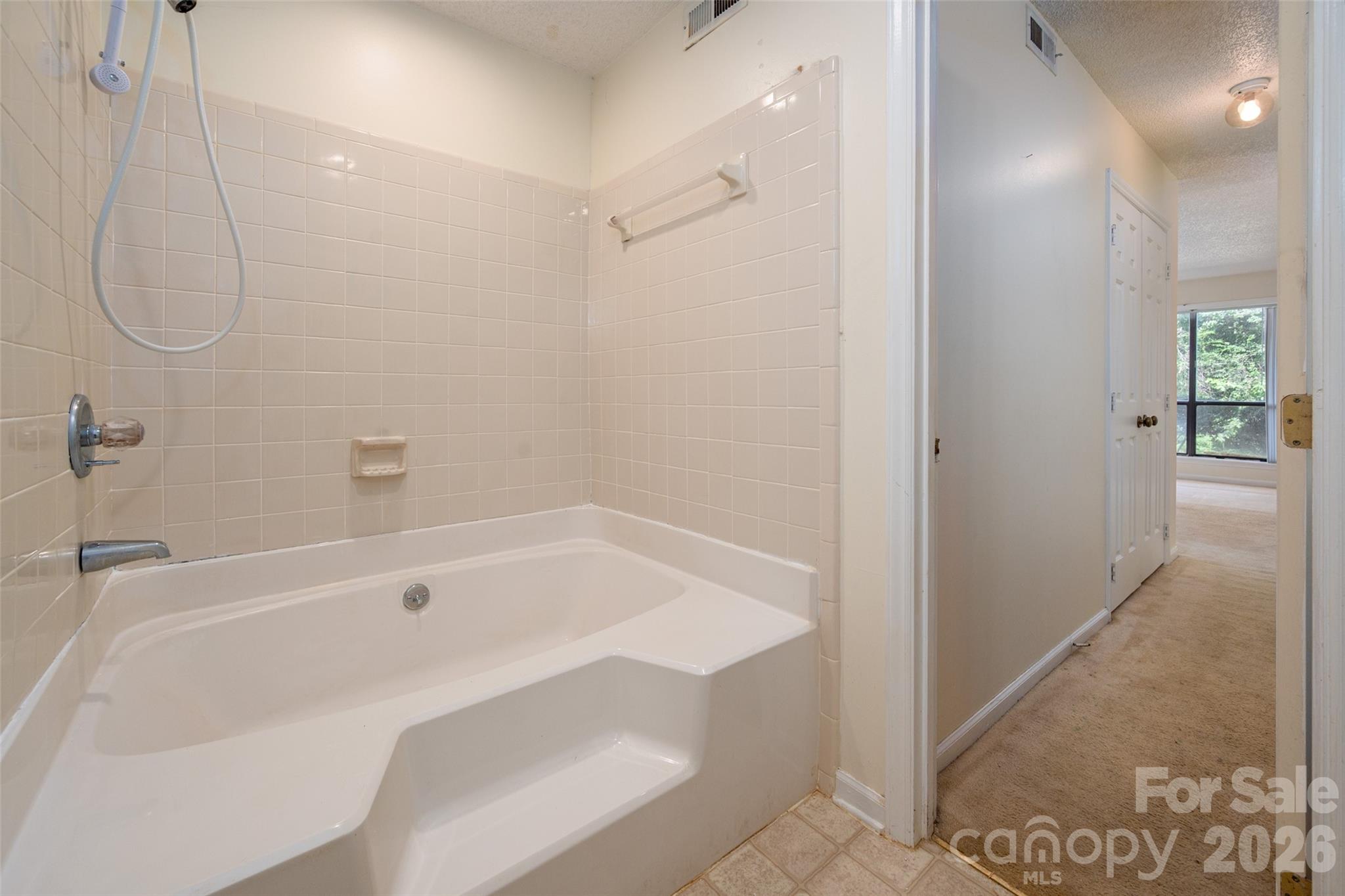 7203 Winery Lane Property Photo 25