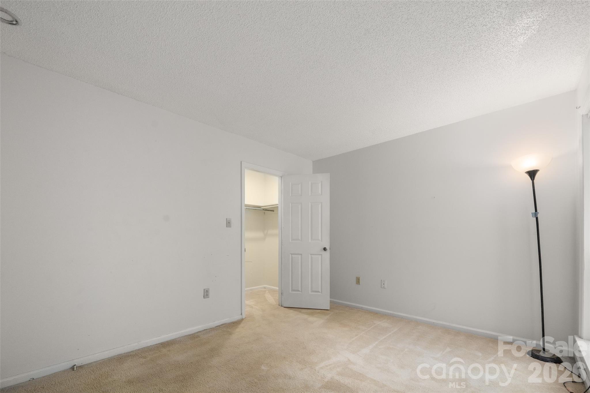 7203 Winery Lane Property Photo 28