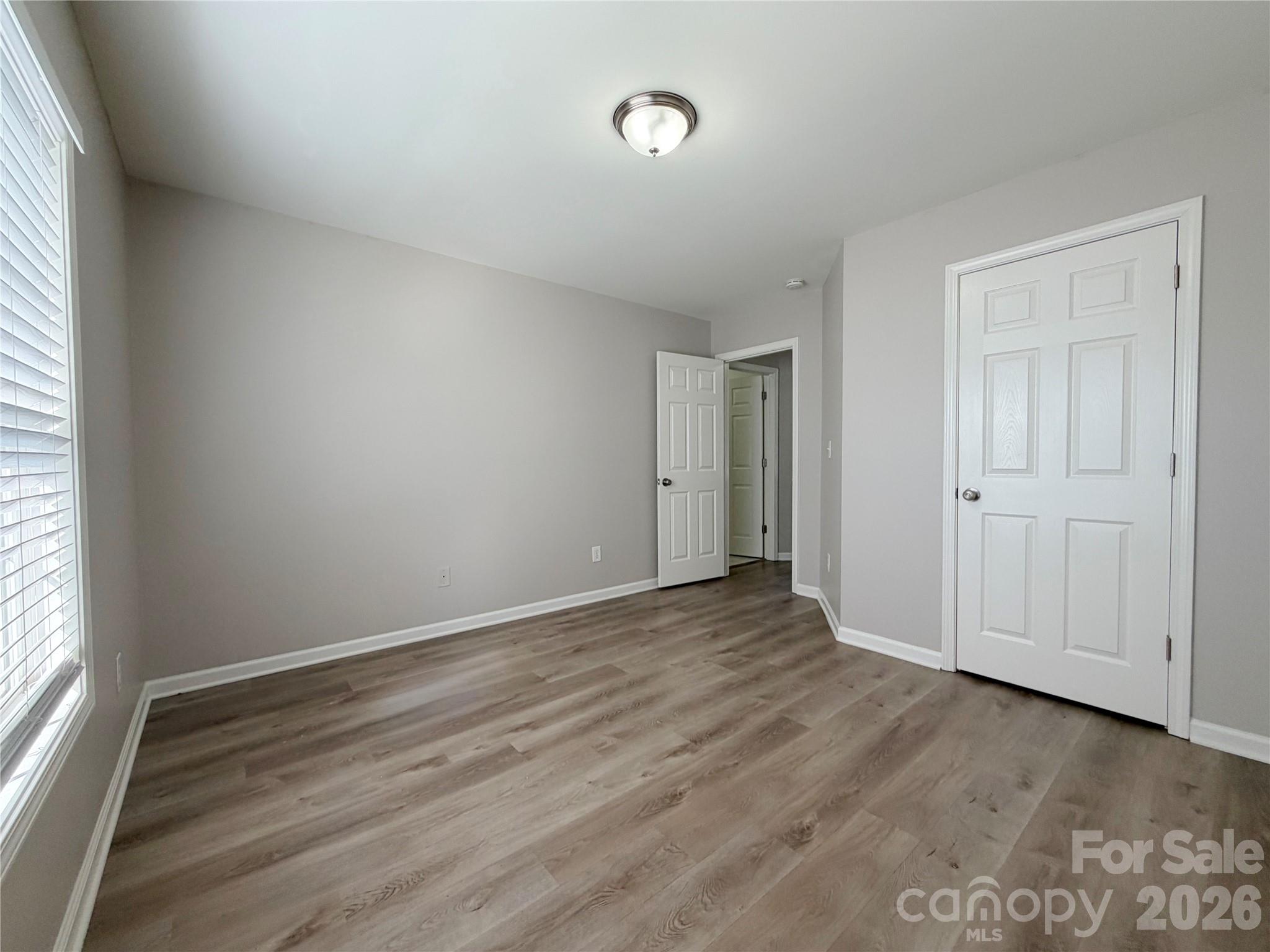 9927 Jeanette Circle Property Photo 17