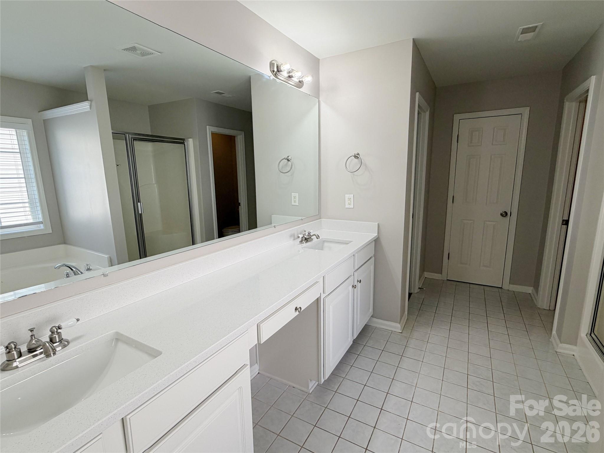 9927 Jeanette Circle Property Photo 21