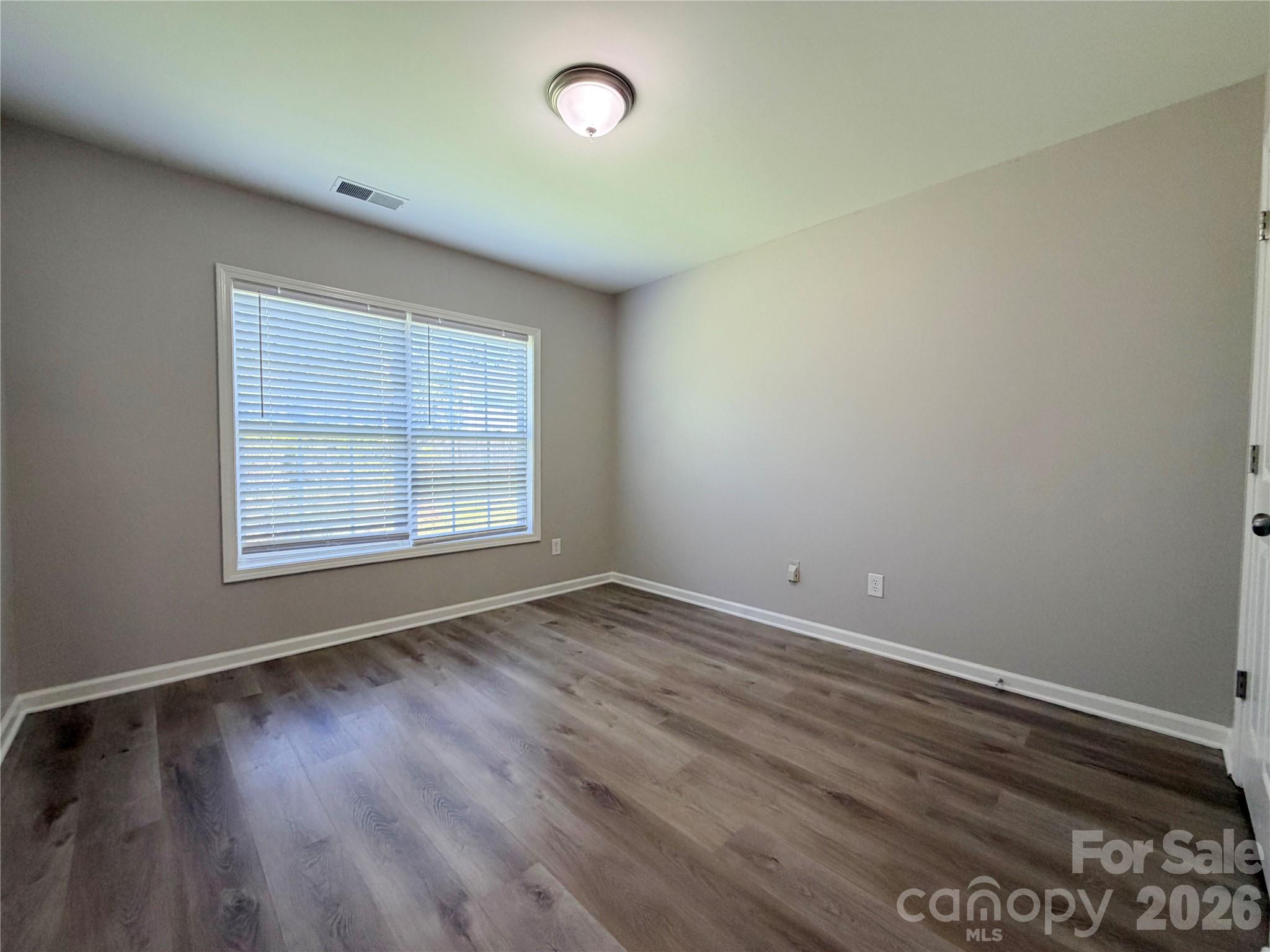 9927 Jeanette Circle Property Photo 24