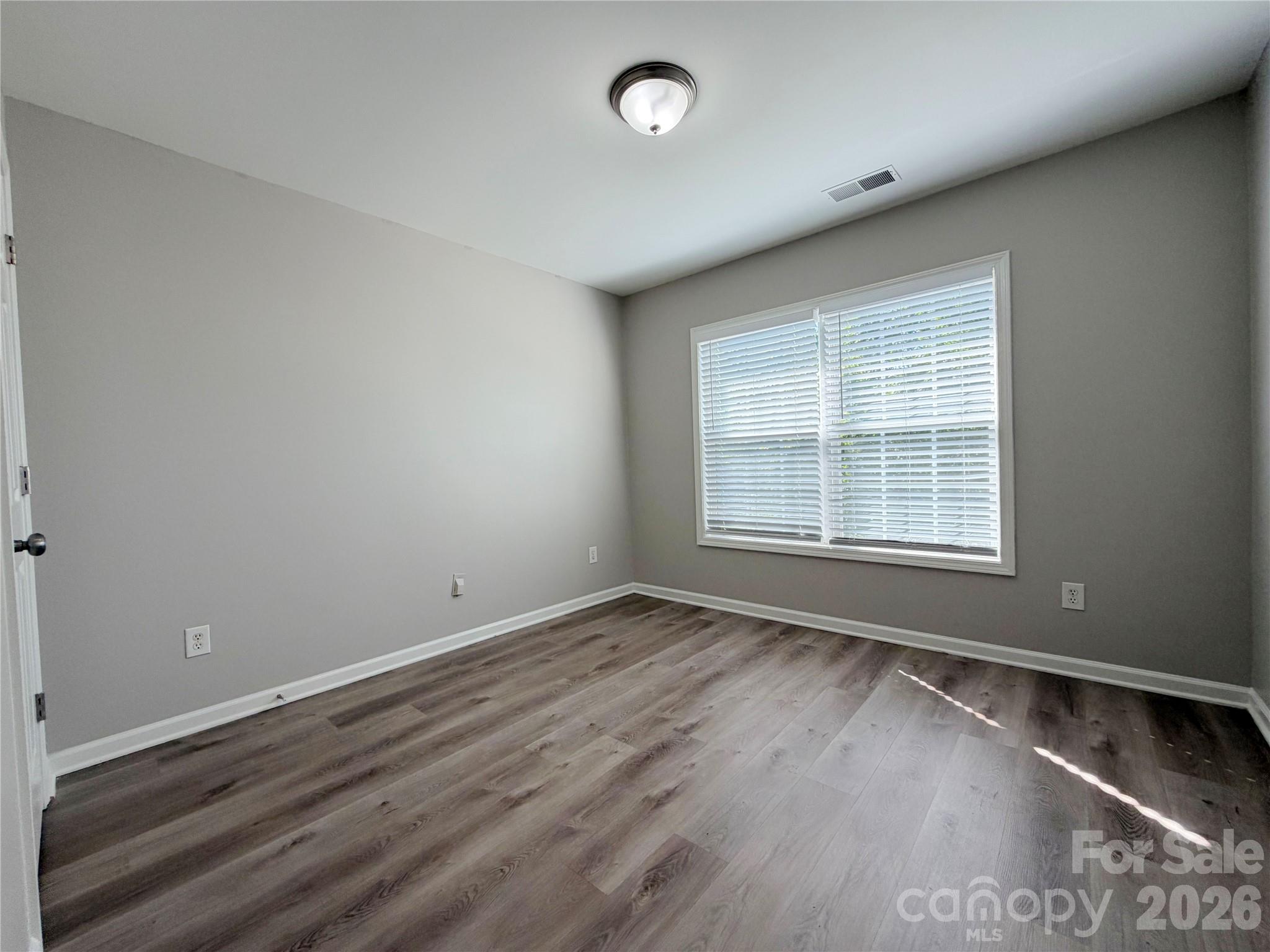 9927 Jeanette Circle Property Photo 27