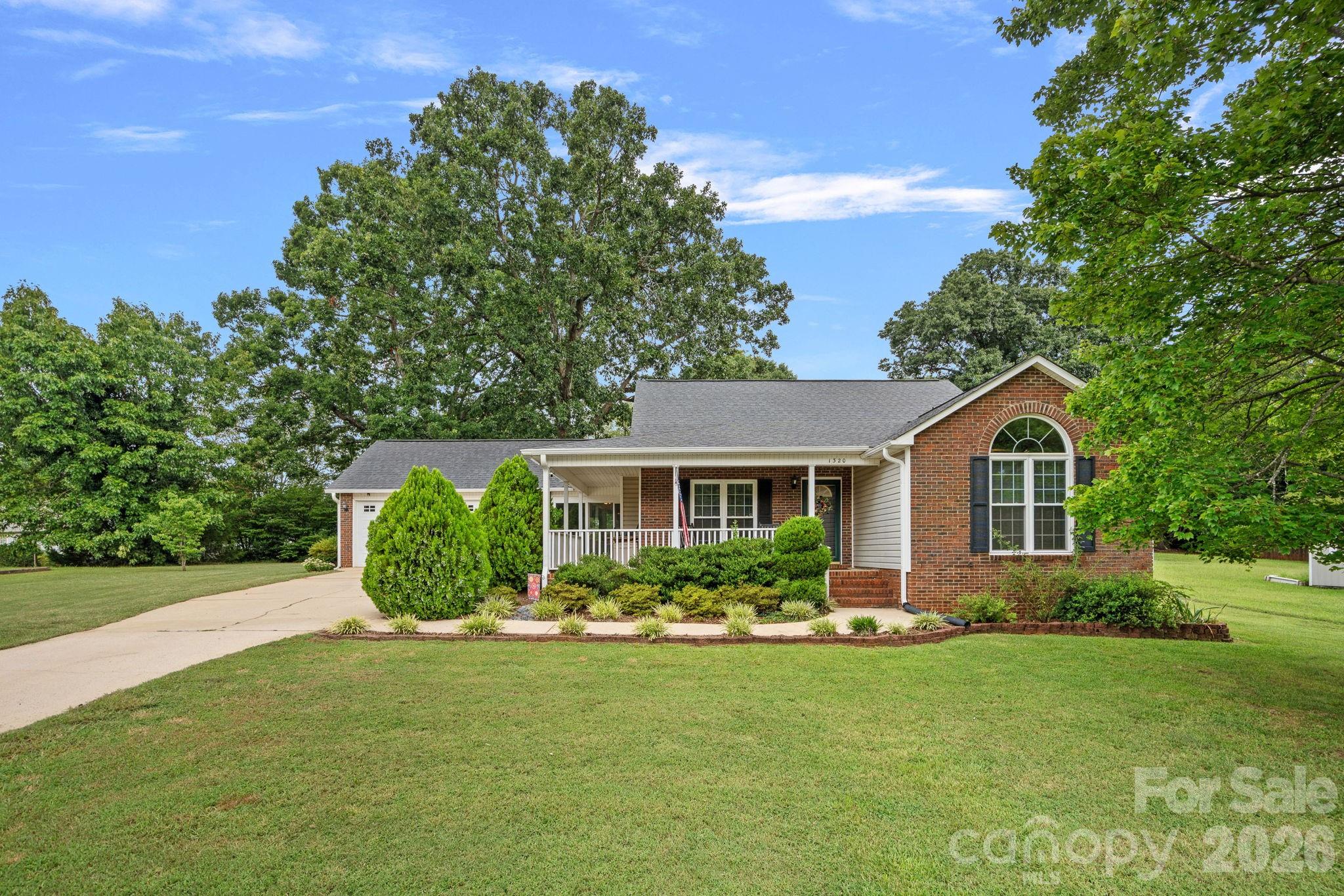 1320 Watts Drive Property Photo 1