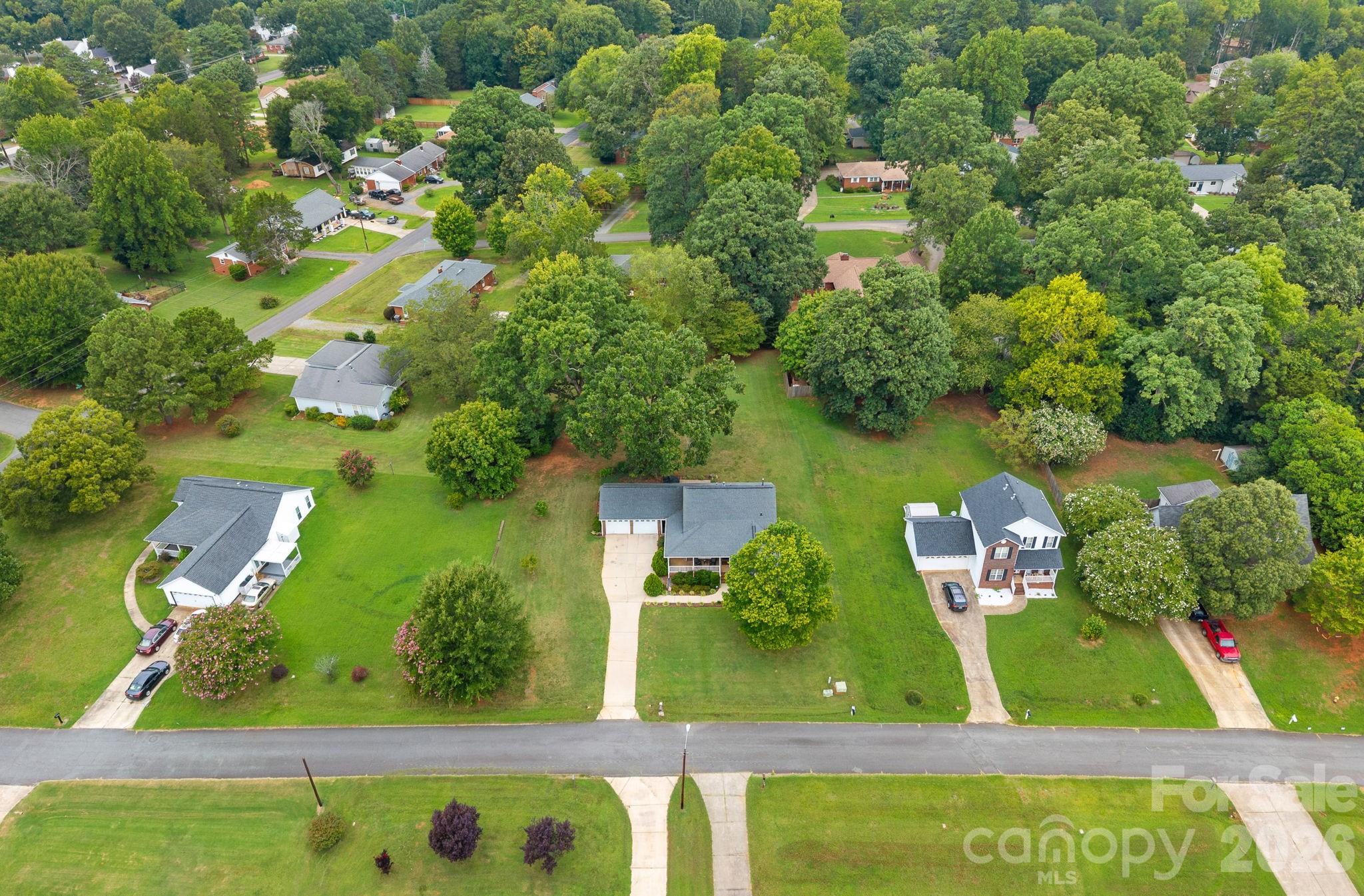 1320 Watts Drive Property Photo 27