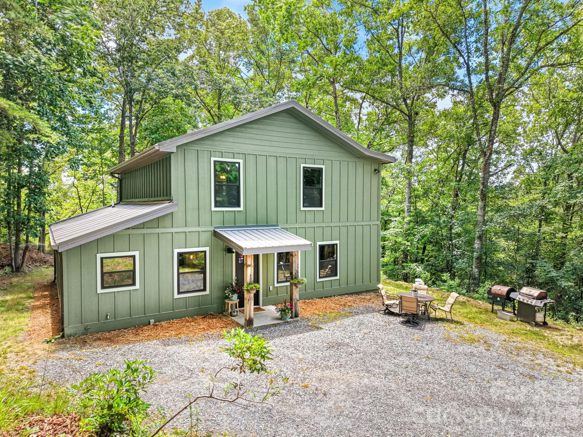 431 Judds Trail Property Photo 1
