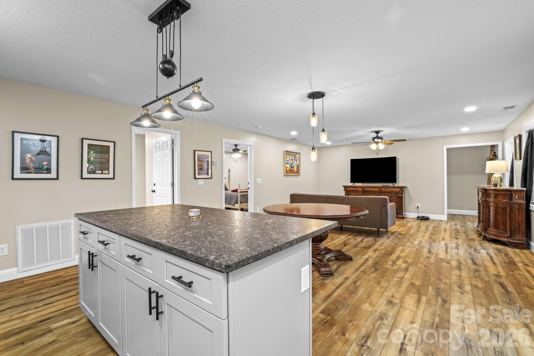431 Judds Trail Property Photo 8