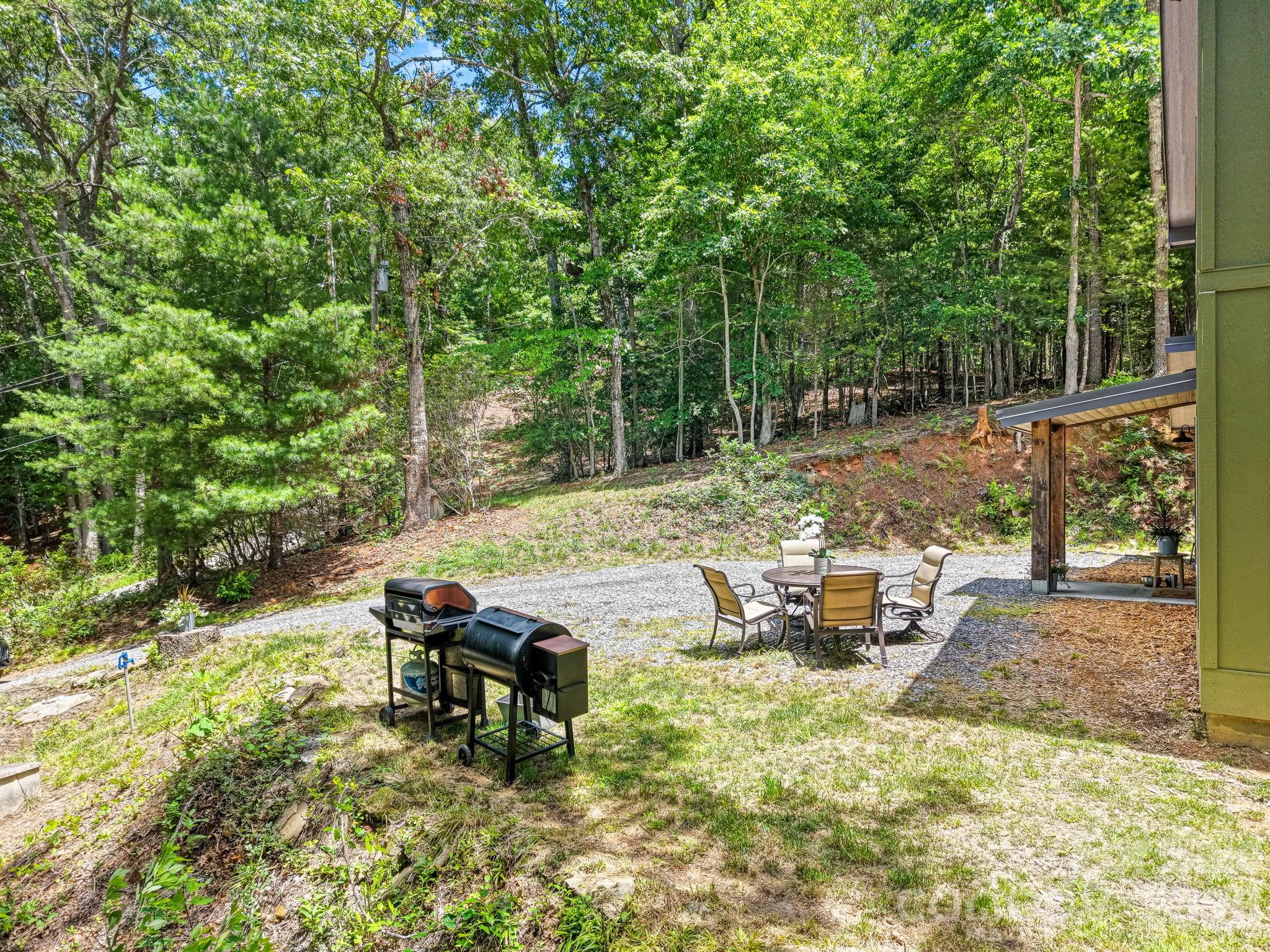 431 Judds Trail Property Photo 32