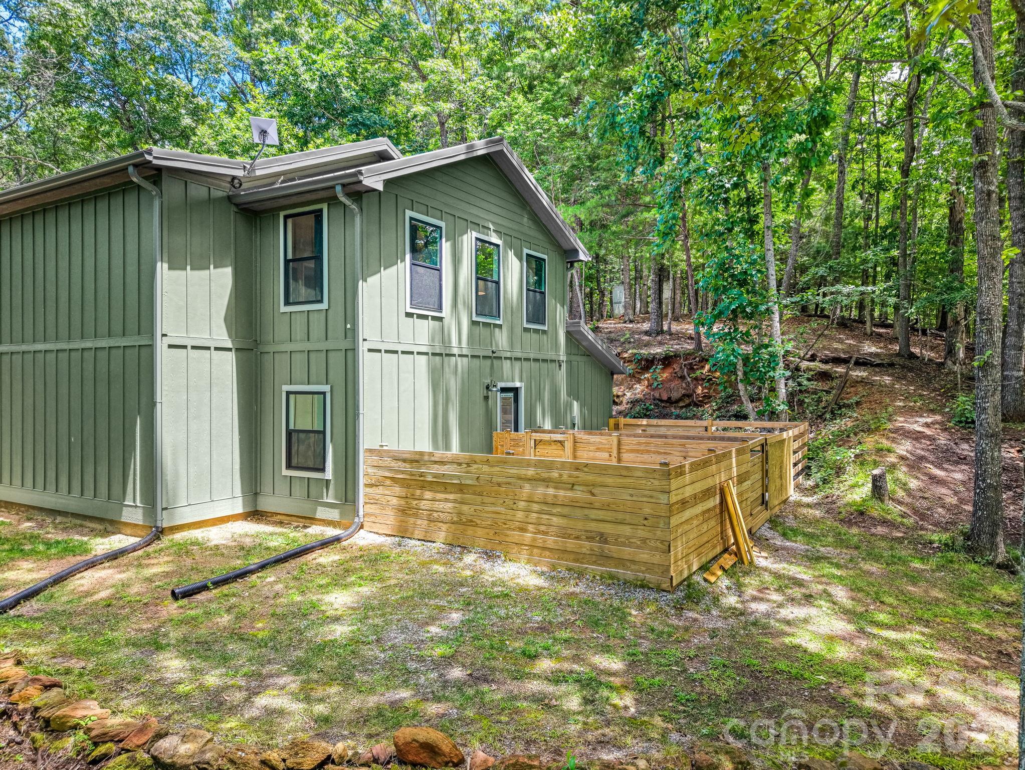 431 Judds Trail Property Photo 33