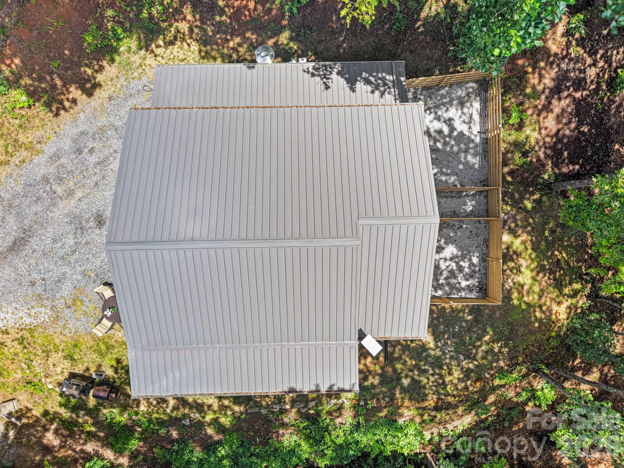 431 Judds Trail Property Photo 34