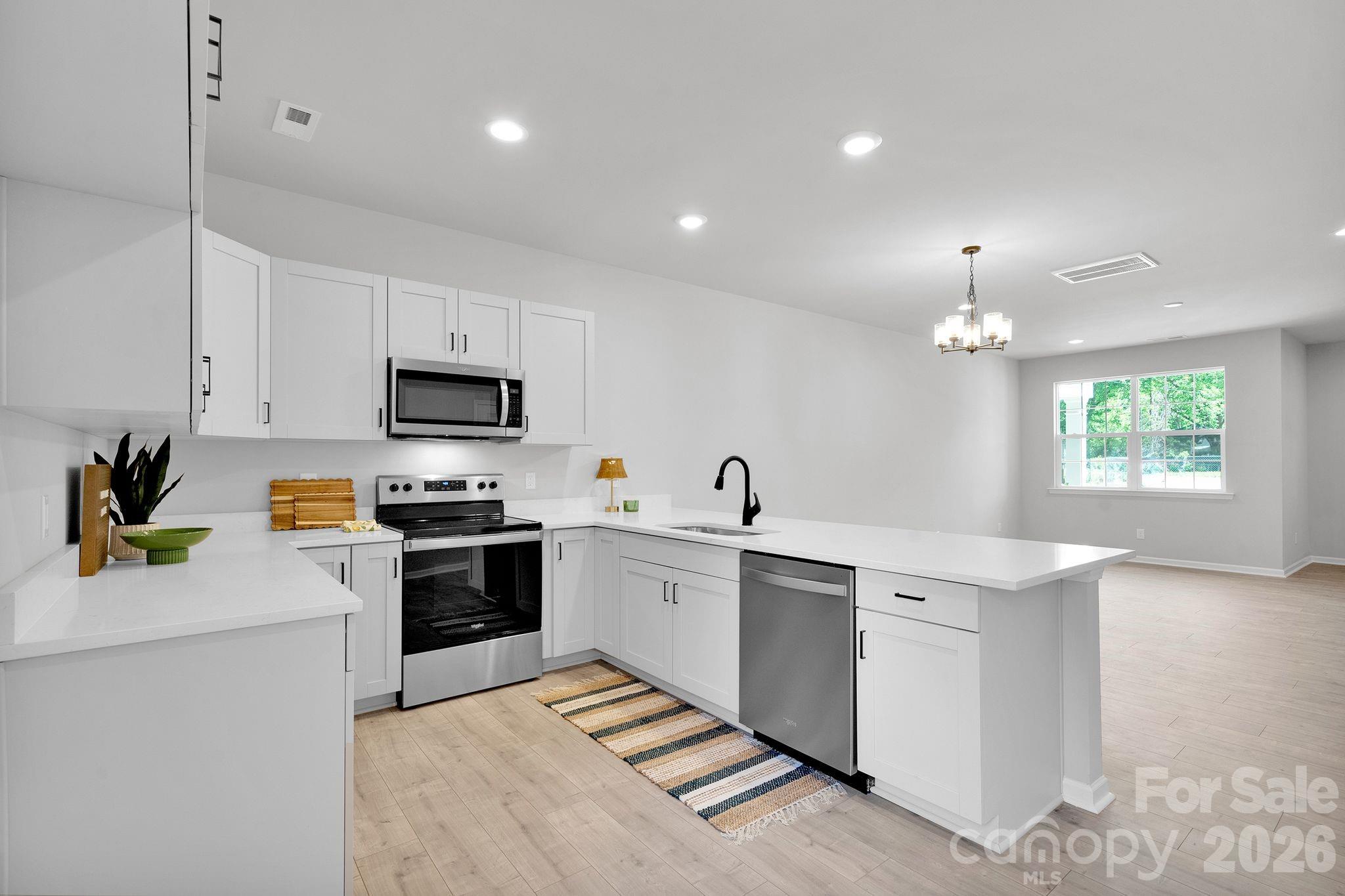 355 Melrose Drive Unit B Property Photo 15
