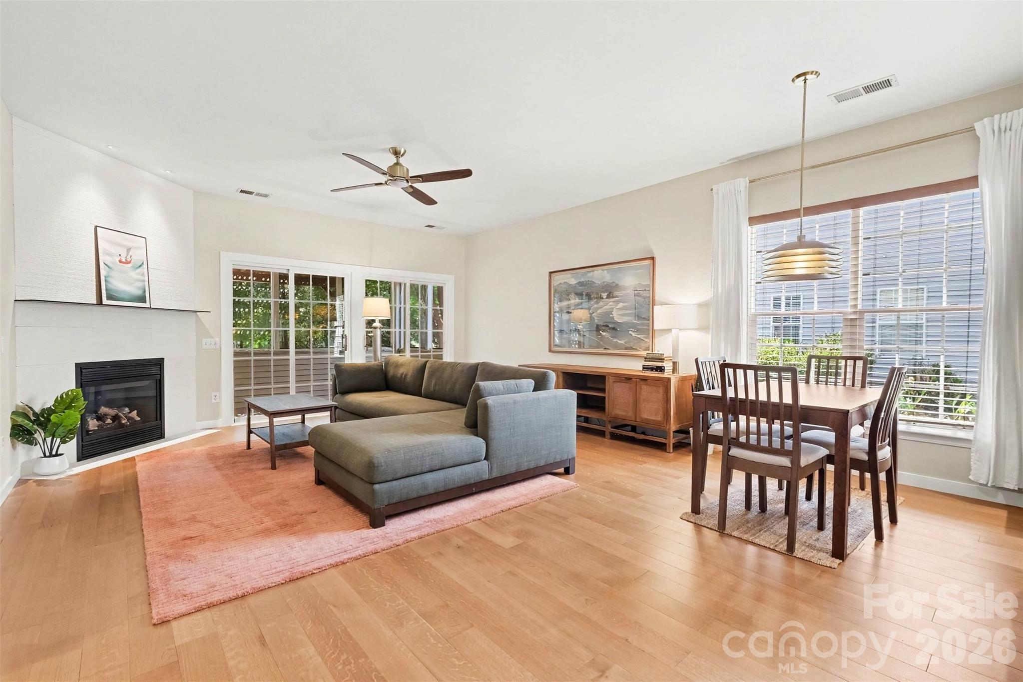 8932 Kestral Ridge Drive Property Photo 4