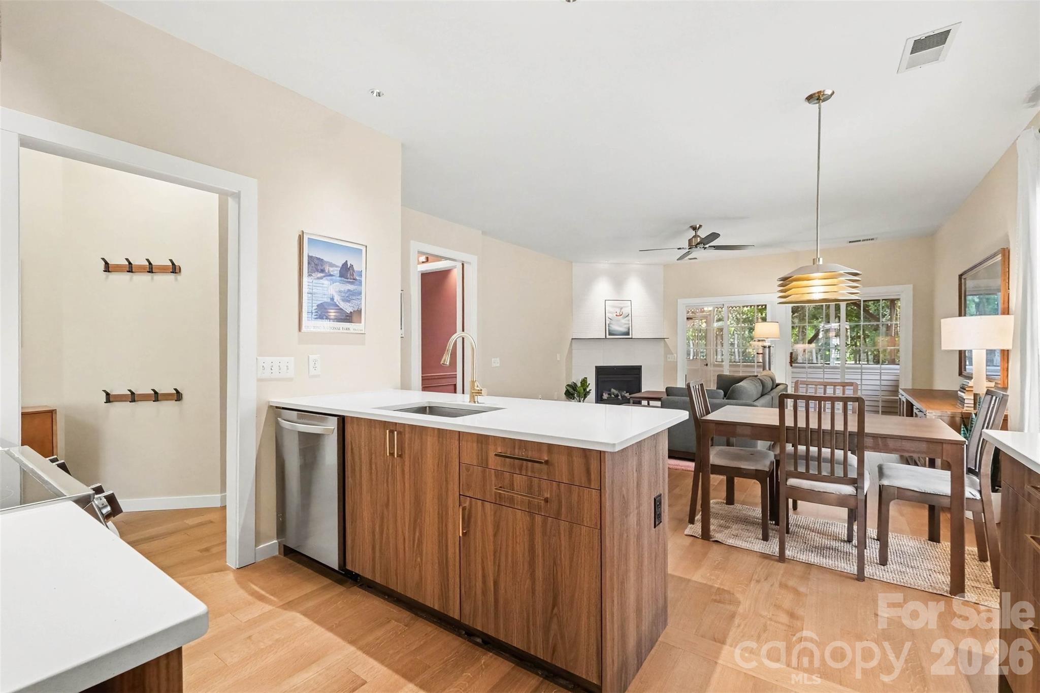 8932 Kestral Ridge Drive Property Photo 10