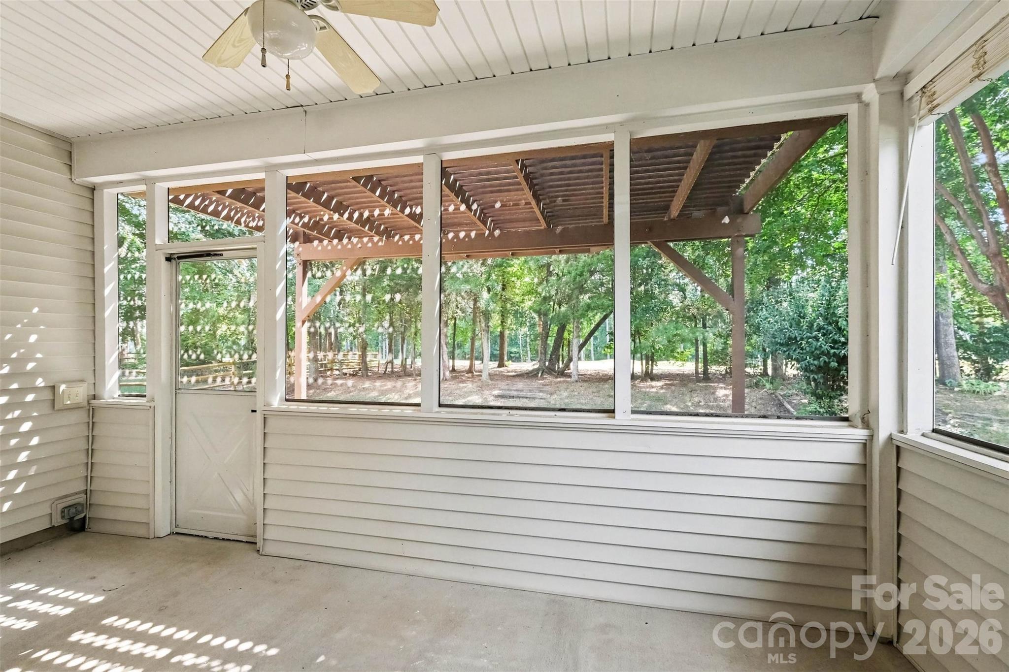 8932 Kestral Ridge Drive Property Photo 15
