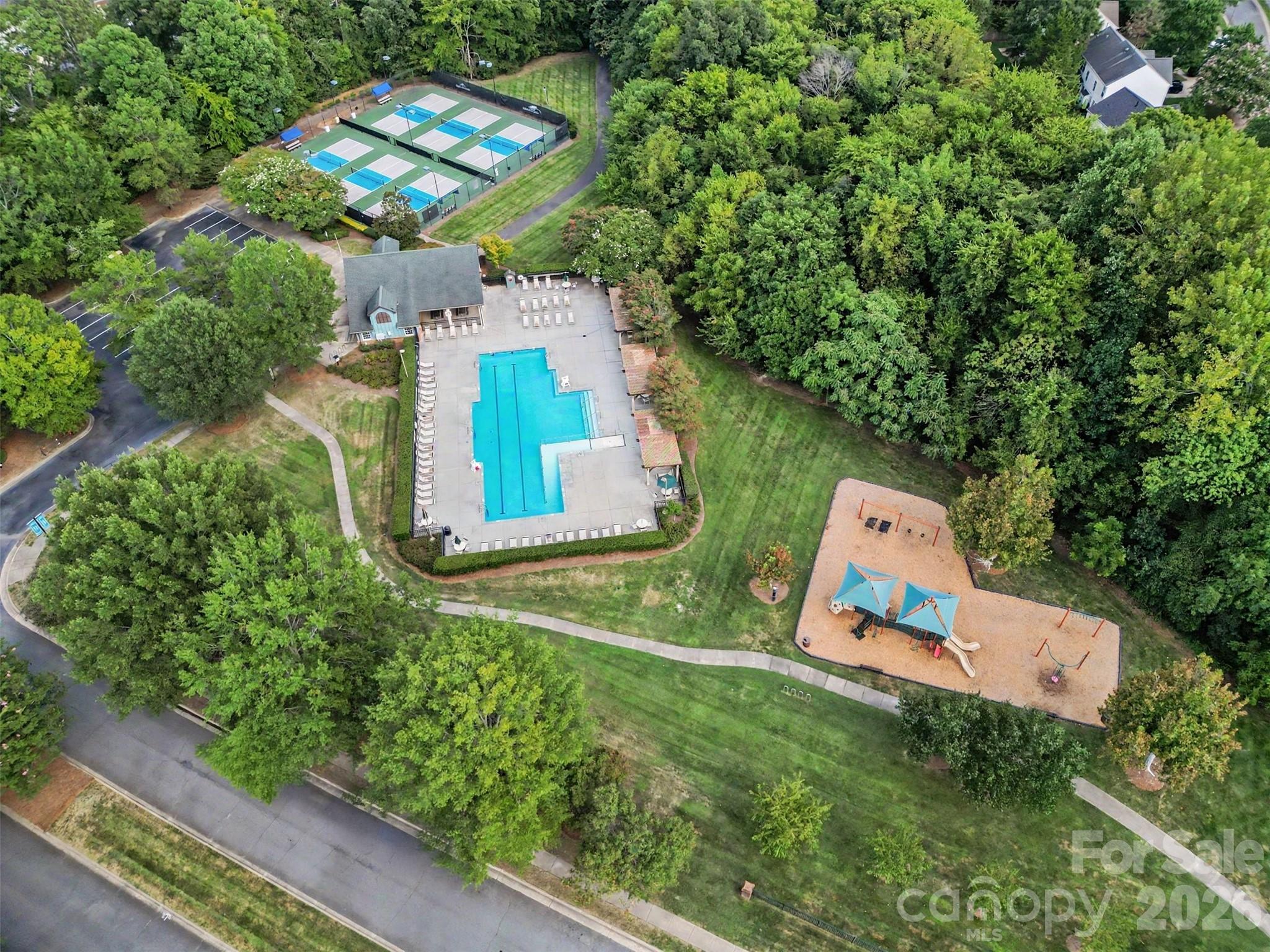 8932 Kestral Ridge Drive Property Photo 37
