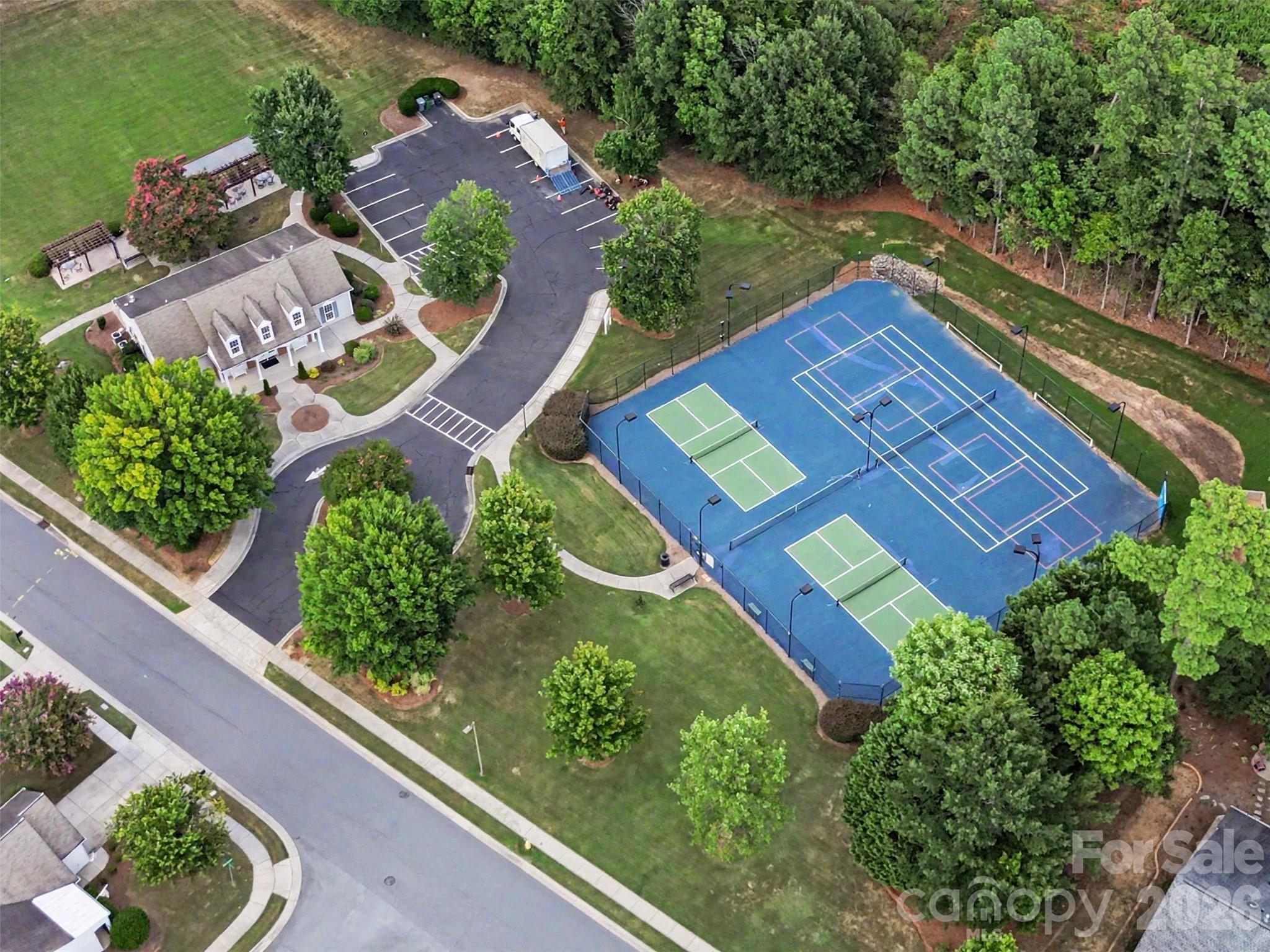 8932 Kestral Ridge Drive Property Photo 38