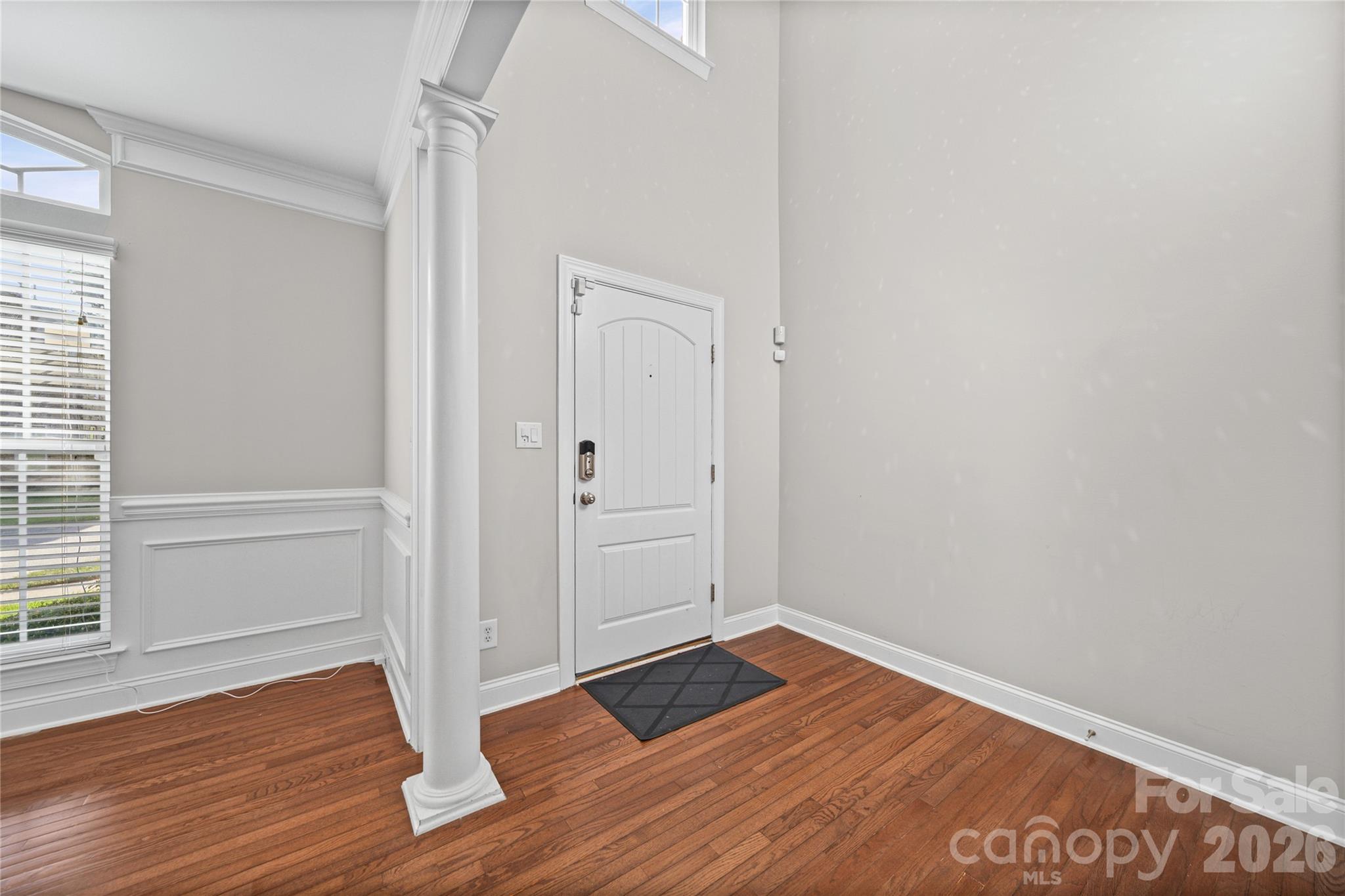 2246 Donnington Lane Property Photo 6