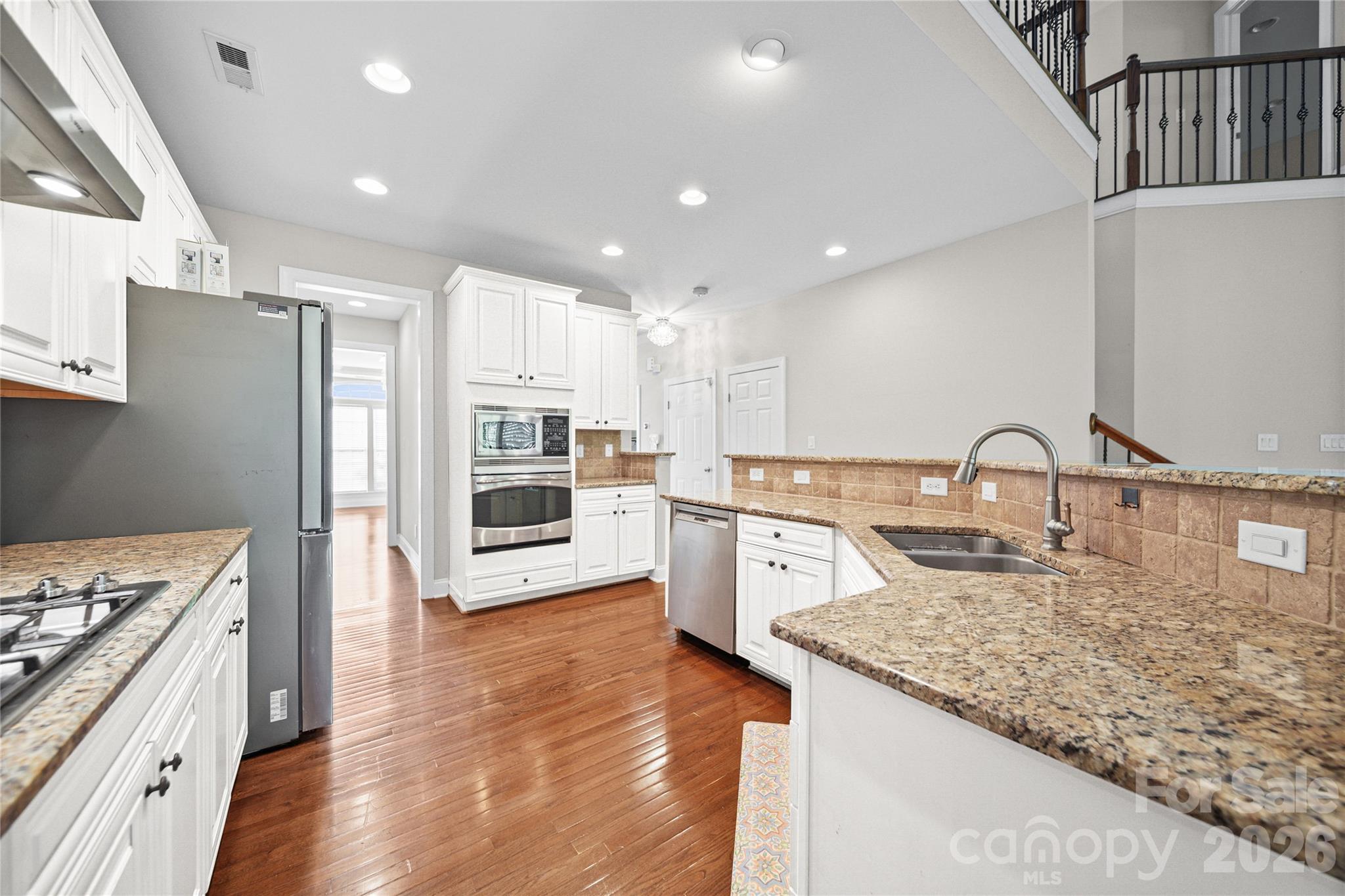 2246 Donnington Lane Property Photo 14