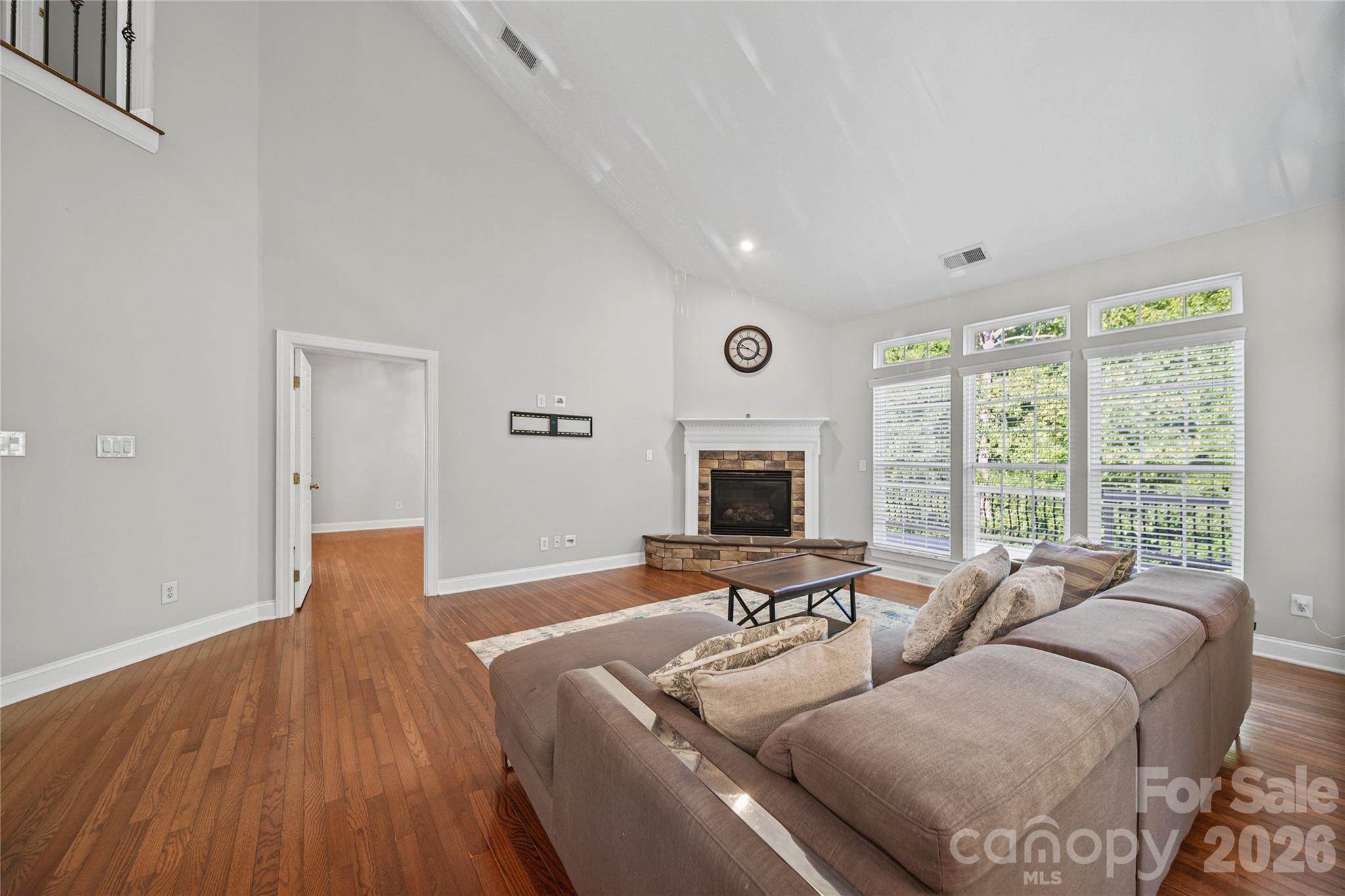 2246 Donnington Lane Property Photo 16