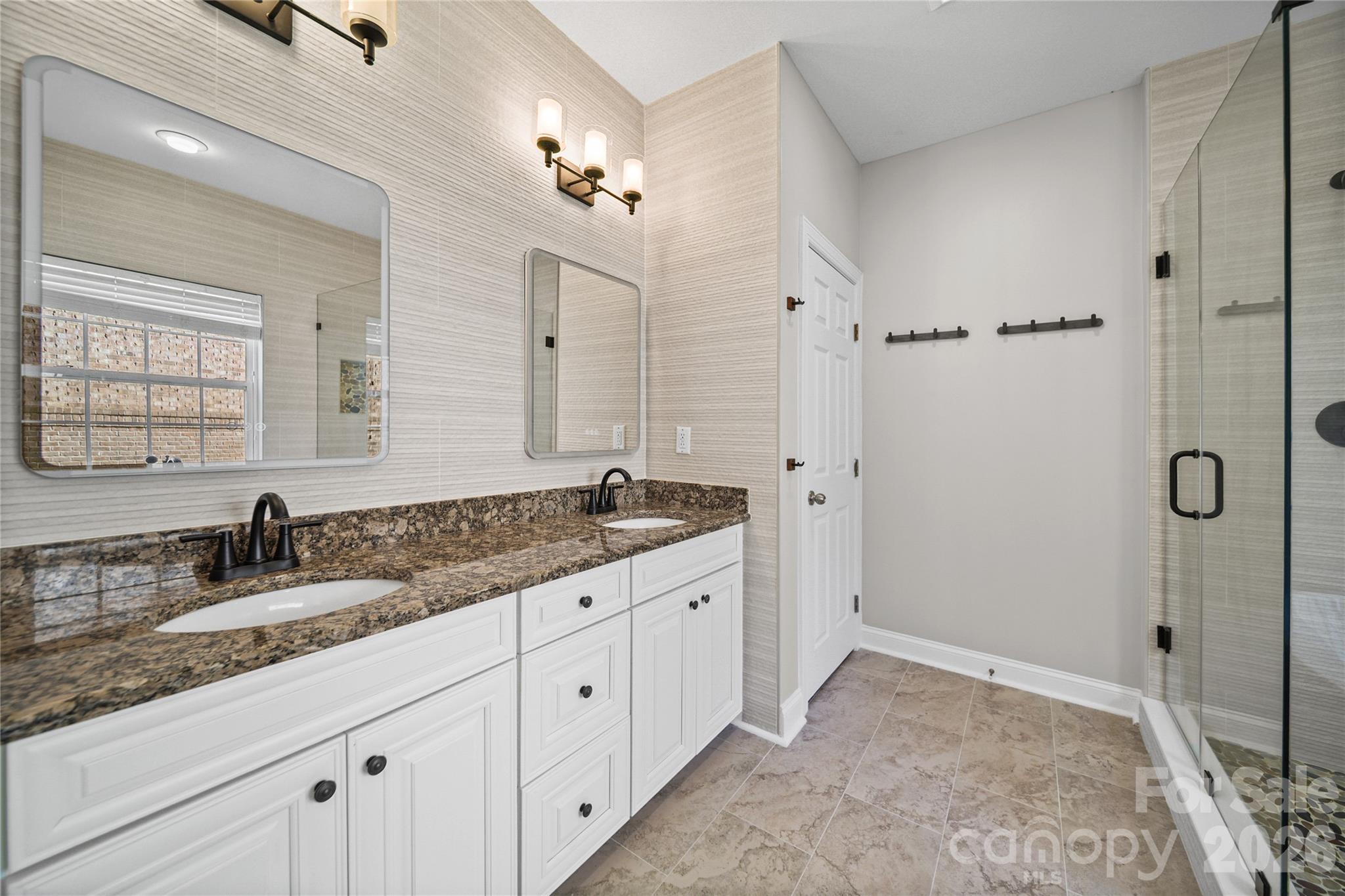 2246 Donnington Lane Property Photo 20
