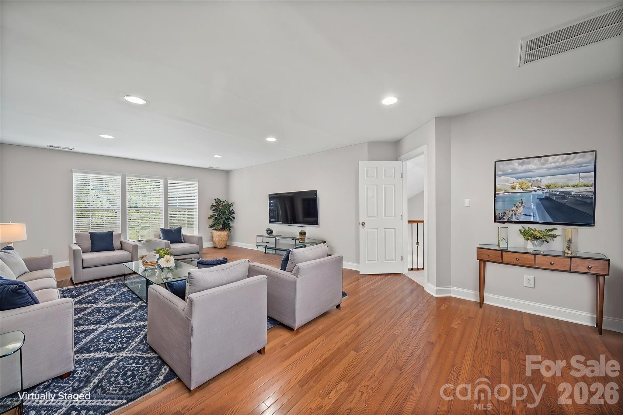 2246 Donnington Lane Property Photo 29