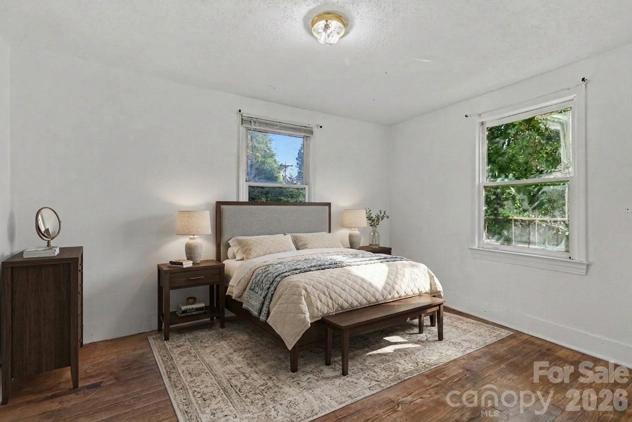 2131 Ferris Street 42-44 Property Photo 4