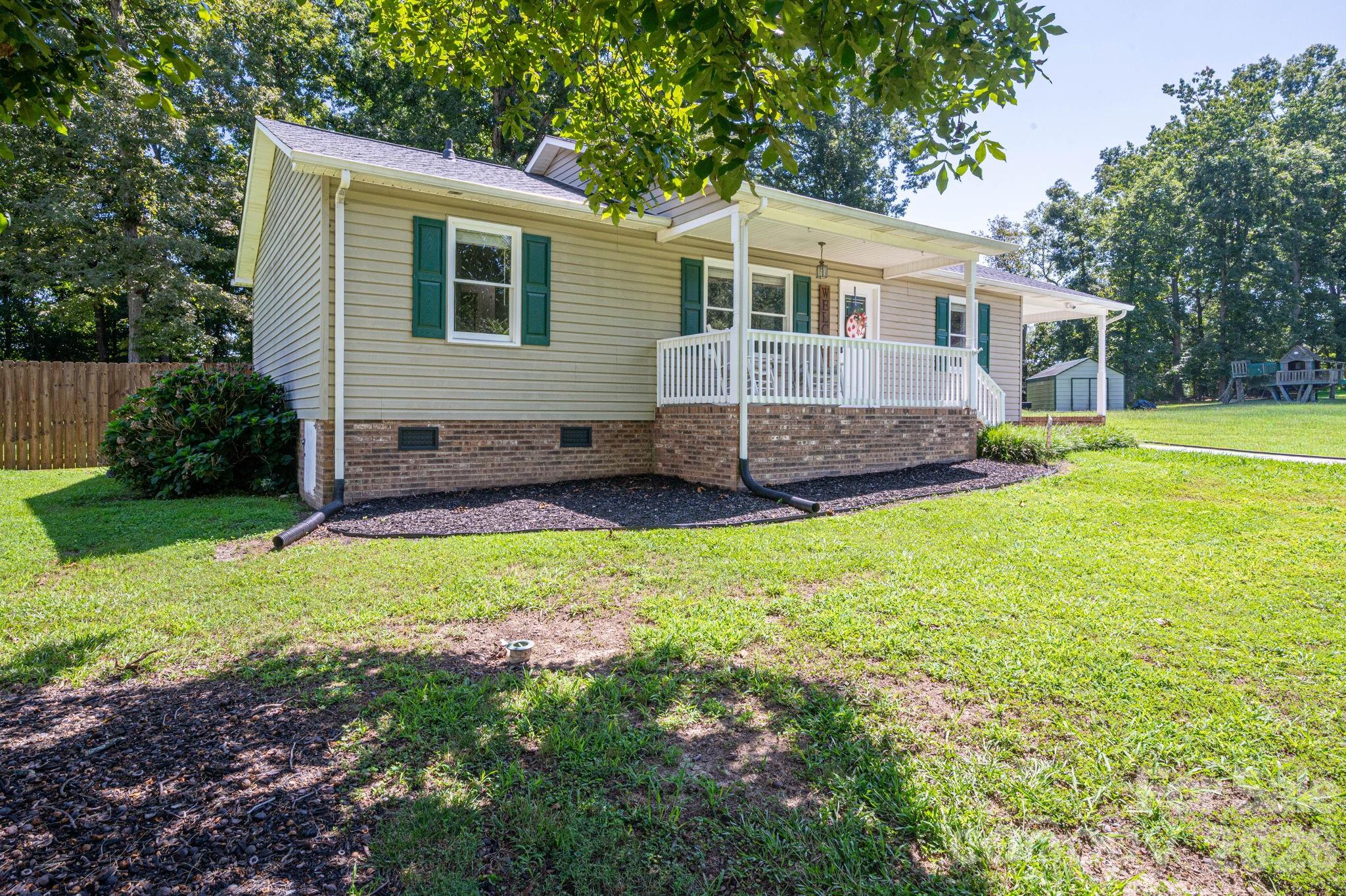 145 Eagles Nest Way Property Photo 6