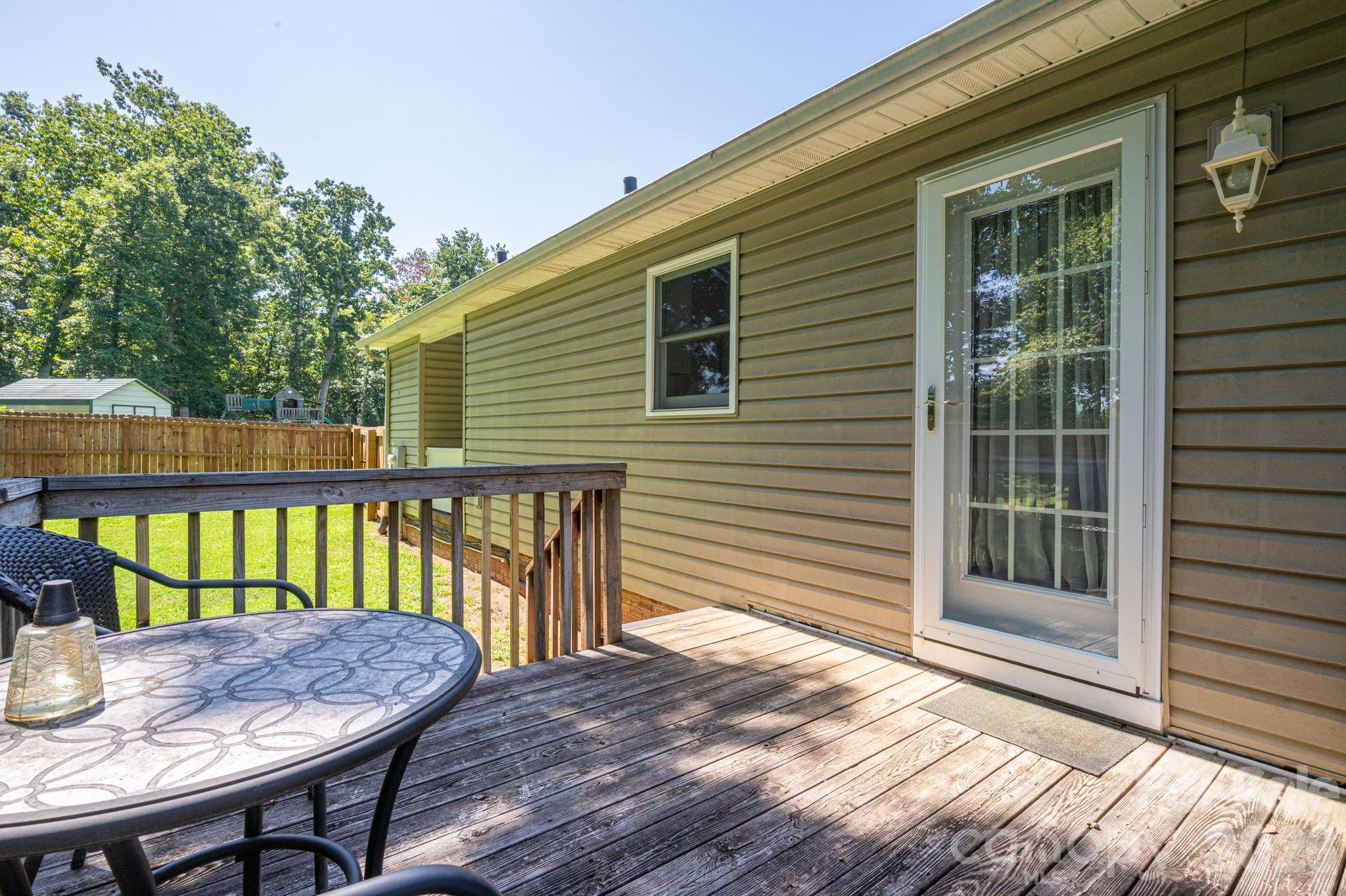 145 Eagles Nest Way Property Photo 38
