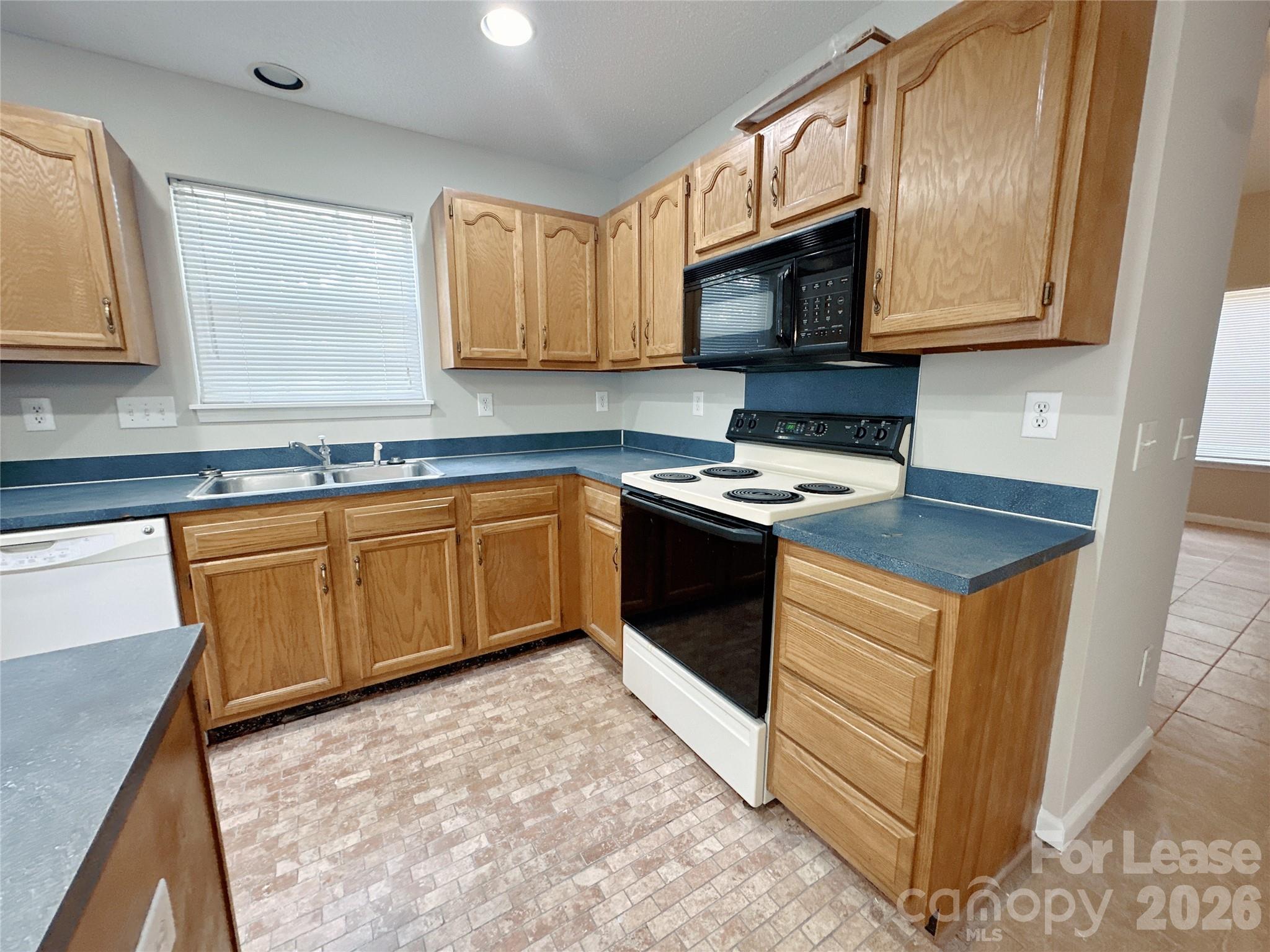 5745 Prescott Court Property Photo 3
