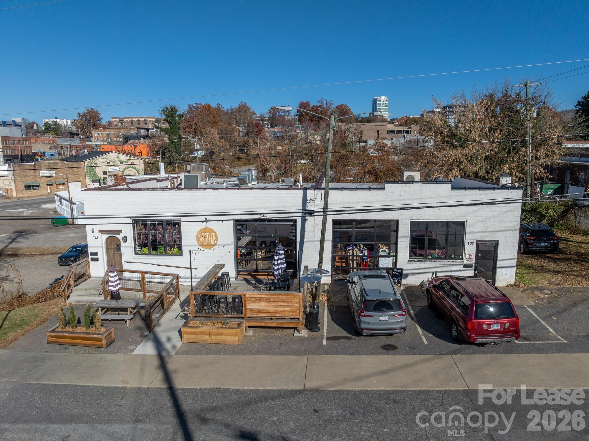 244 Short Coxe Avenue 140 Property Photo 2