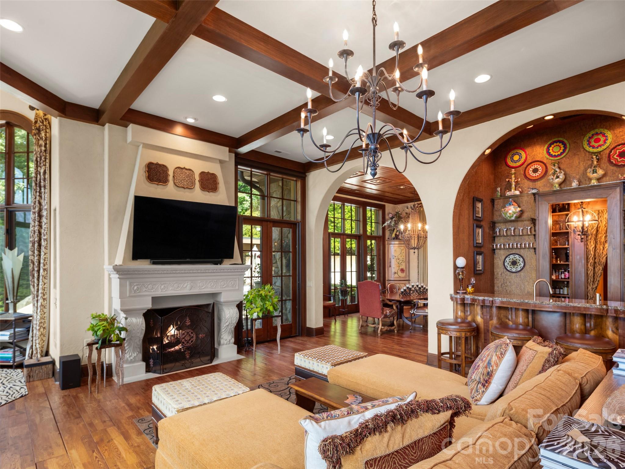 994 Clovertop Lane Property Photo 9