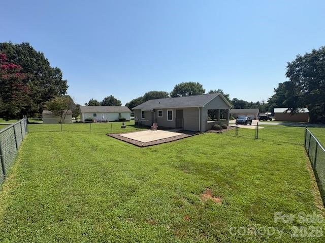 101 Apple Hill Drive 1 Property Photo 3