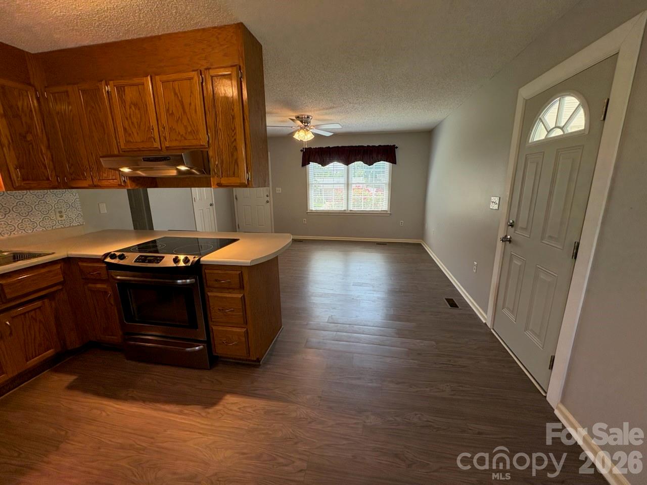 101 Apple Hill Drive 1 Property Photo 8